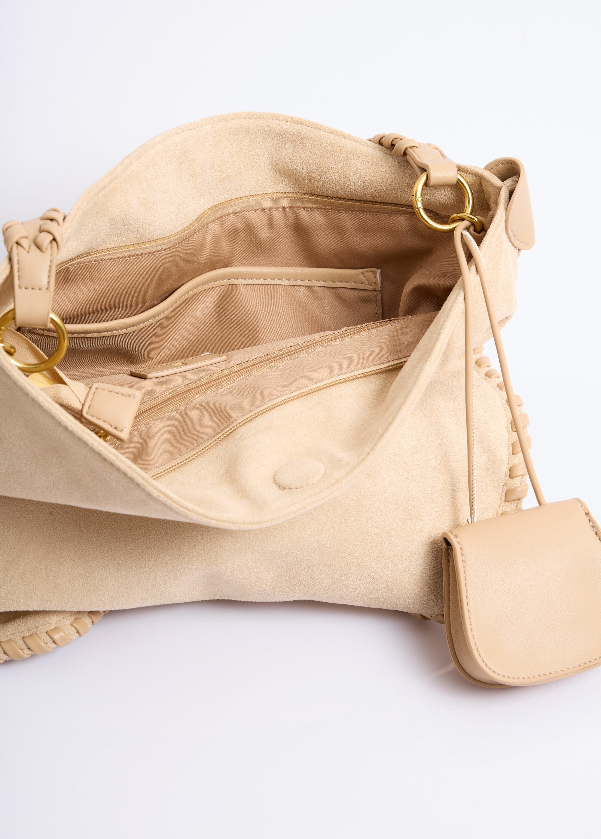 Suede_bag_with_shoulder_strap_and_charm_Beige_DE2_slim