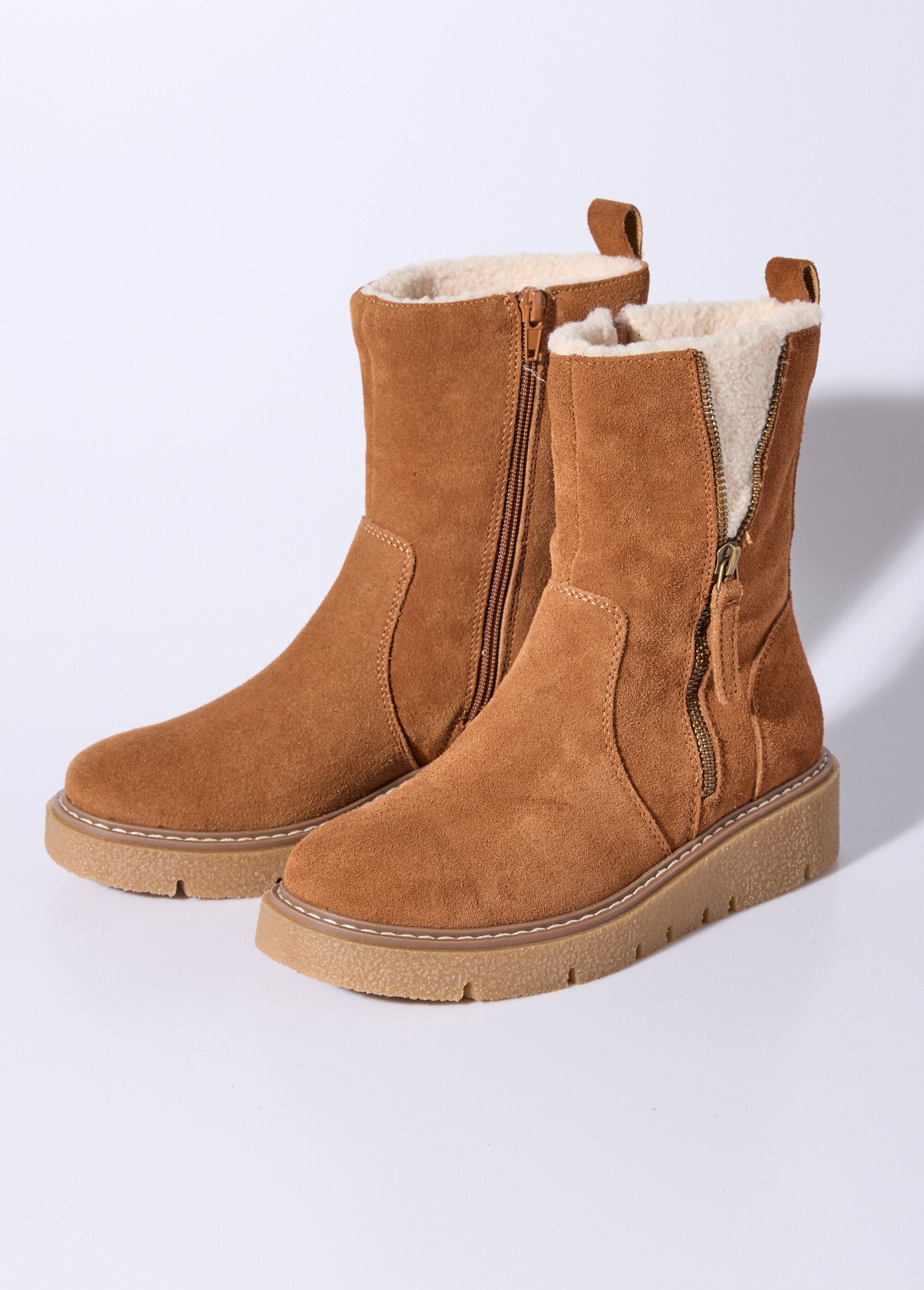 High-top_leather_boots_with_fur_details_camel_DE1_slim