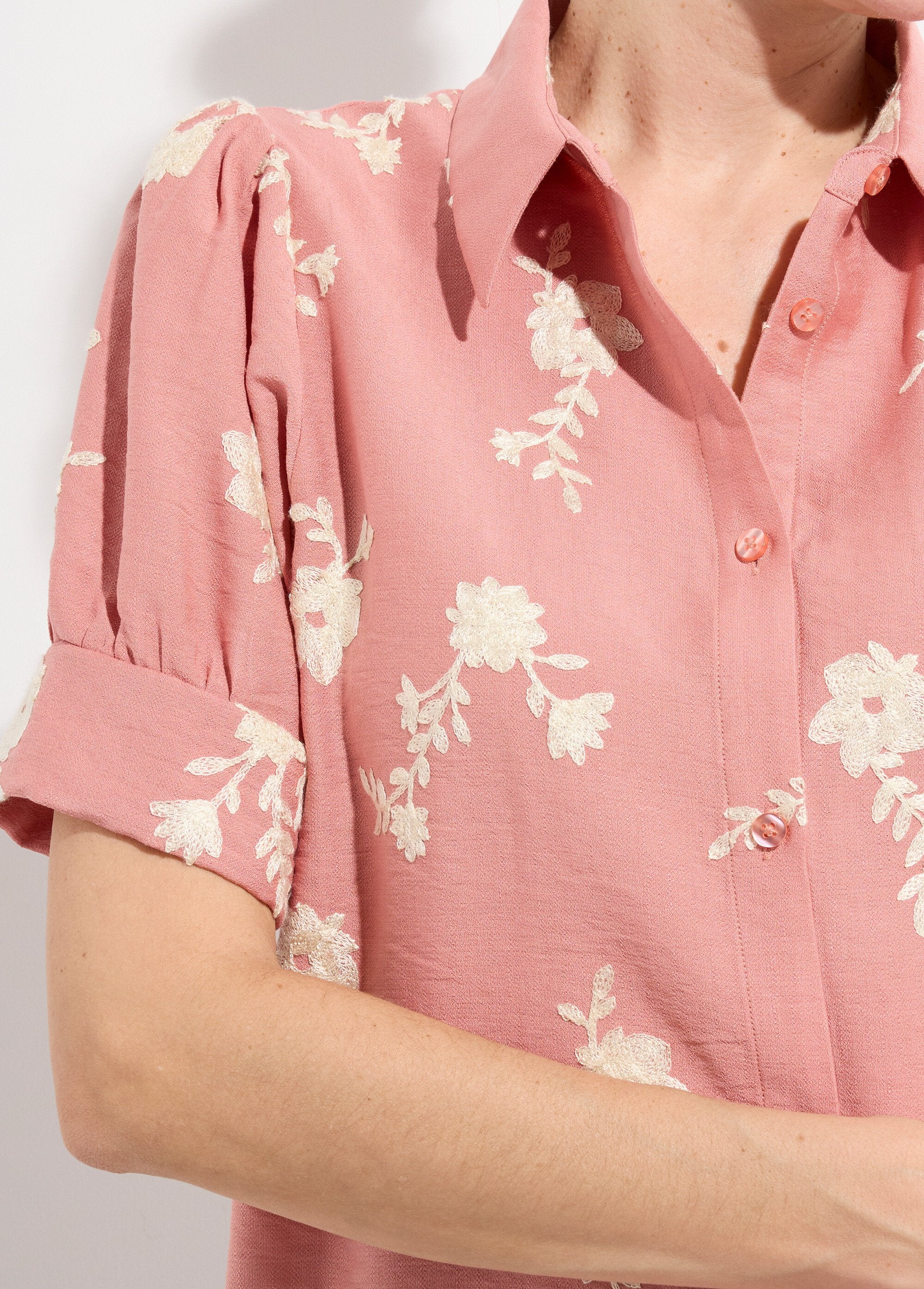 Chemisier_brodé_manches_bouffantes_Corail_DE1_slim
