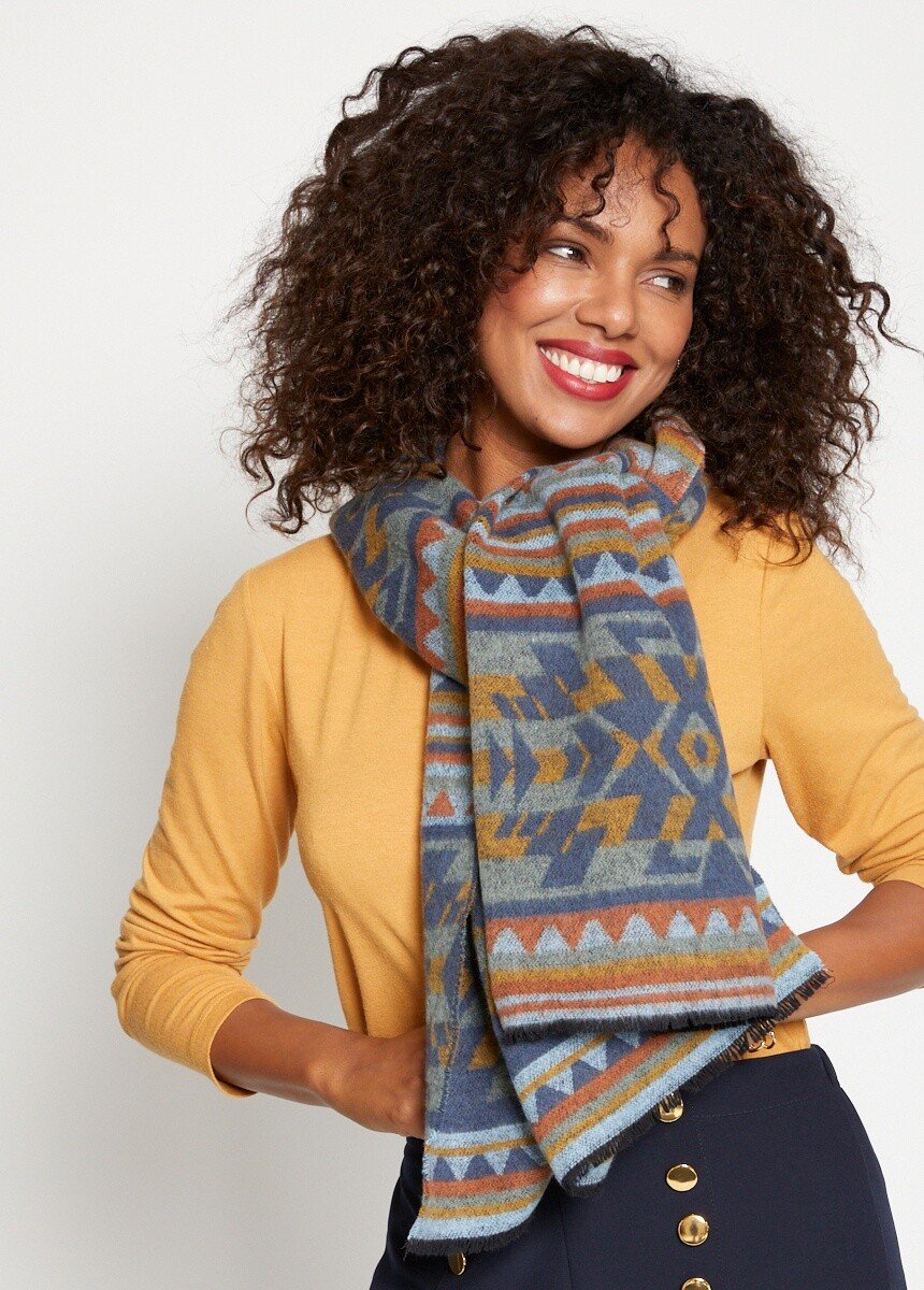 Scarf_Blue_and_Honey_GA1_slim