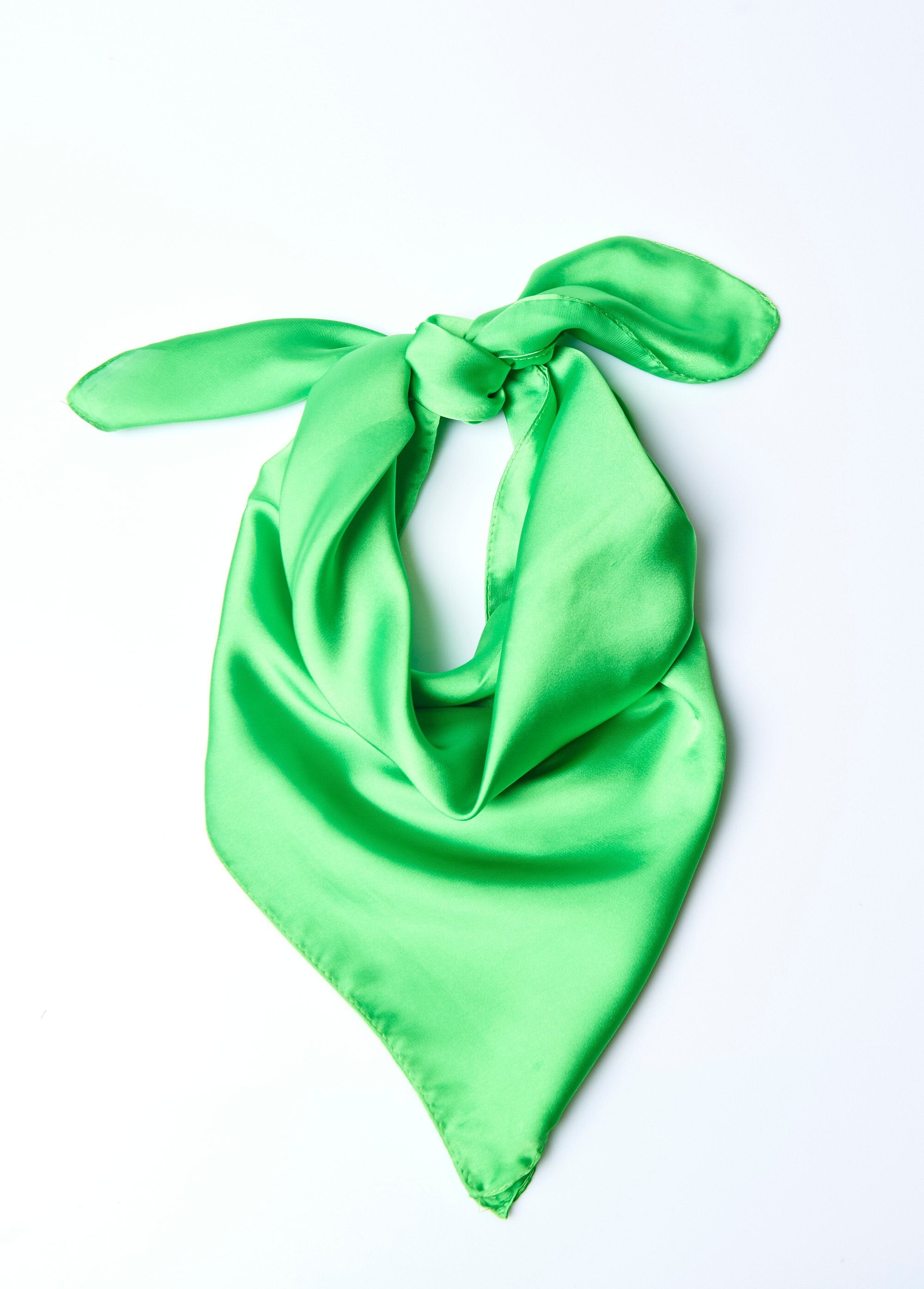 Plain_square_scarf_with_satin_look_Bright_green_FA1_slim