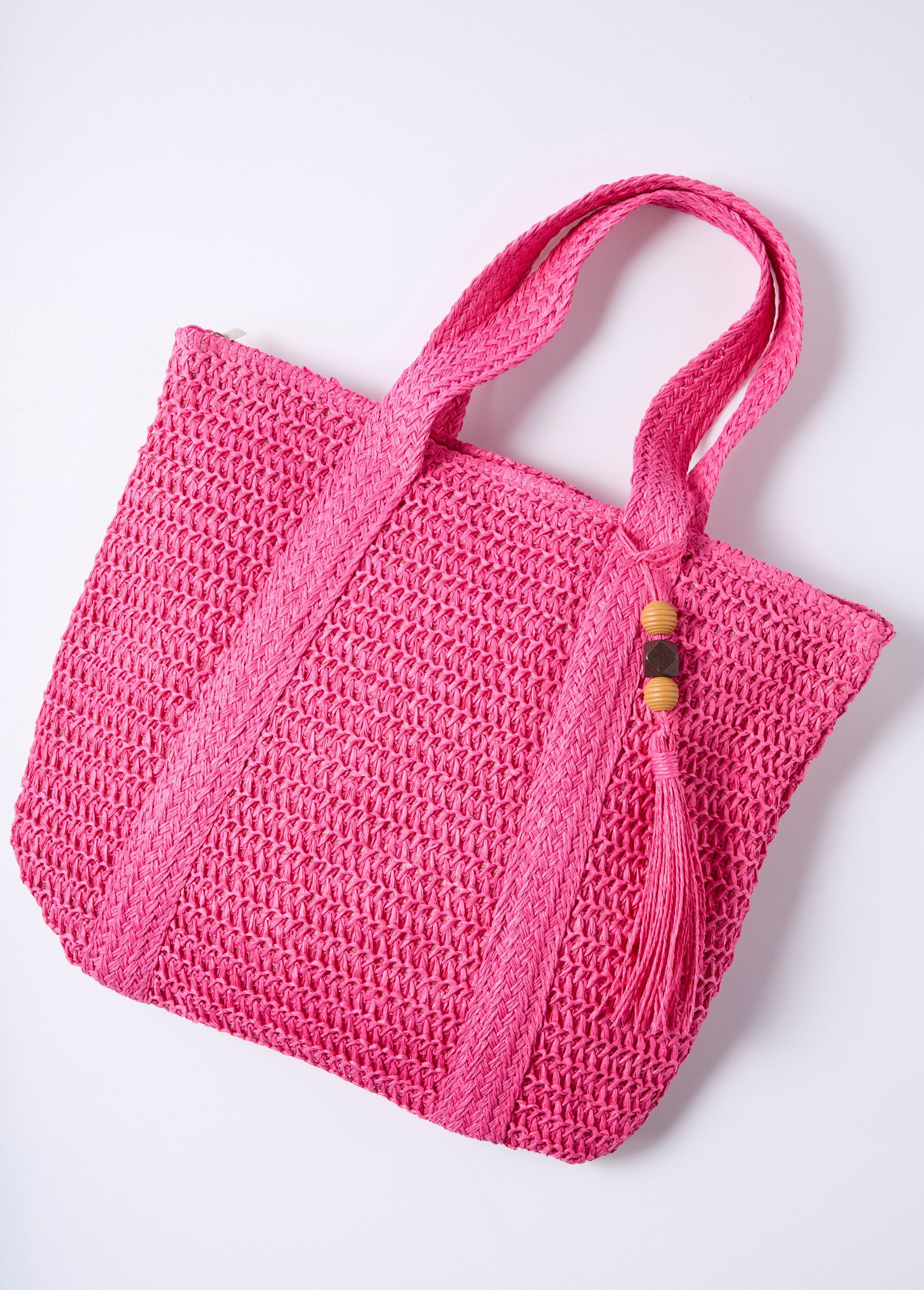 Large_straw_bag_with_pearl_pompom_Fuchsia_AP1_slim