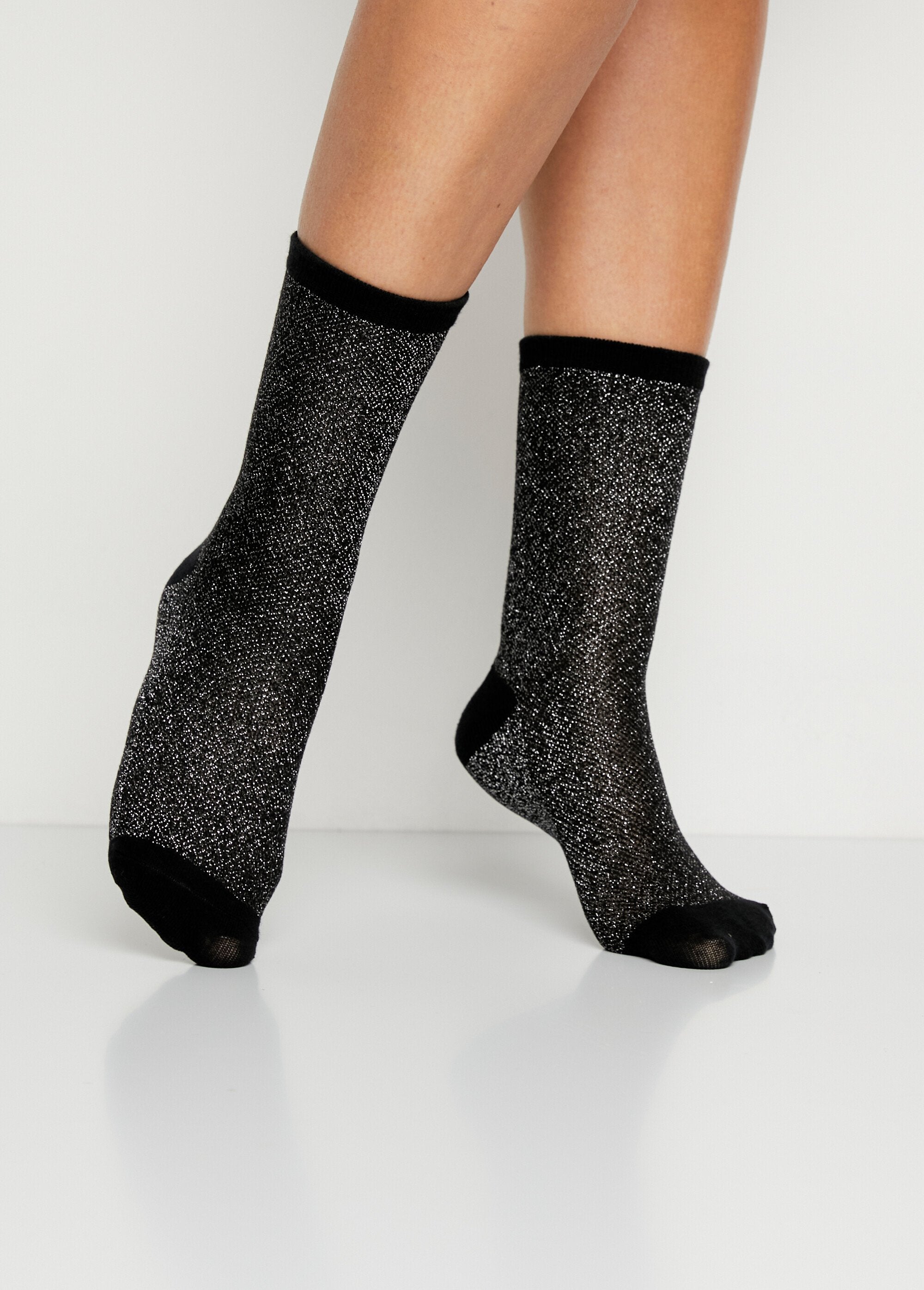Fancy_lurex_mesh_socks_Black_lot2_FA1_slim