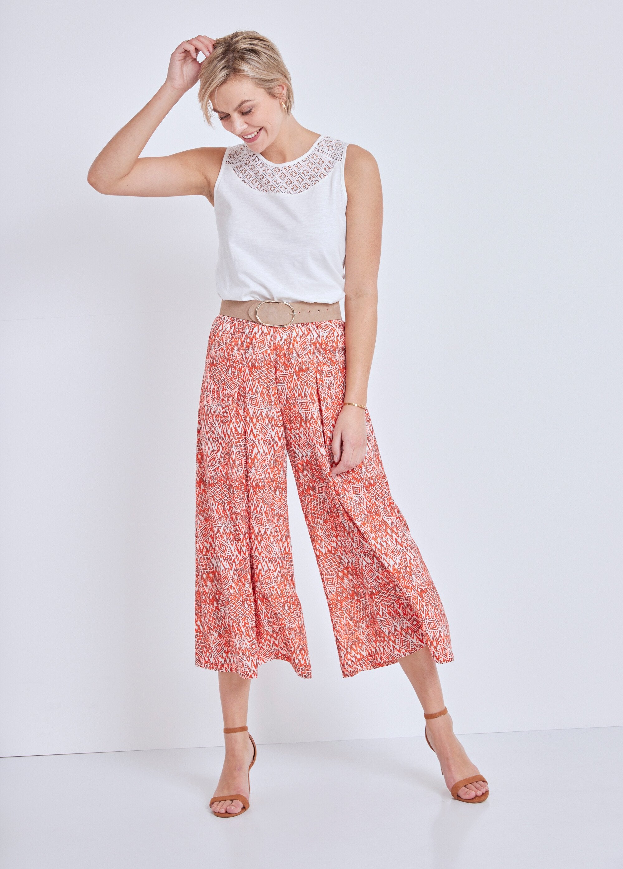 Loose_elasticated_waist_culottes_Imp_terracotta_SF1_slim