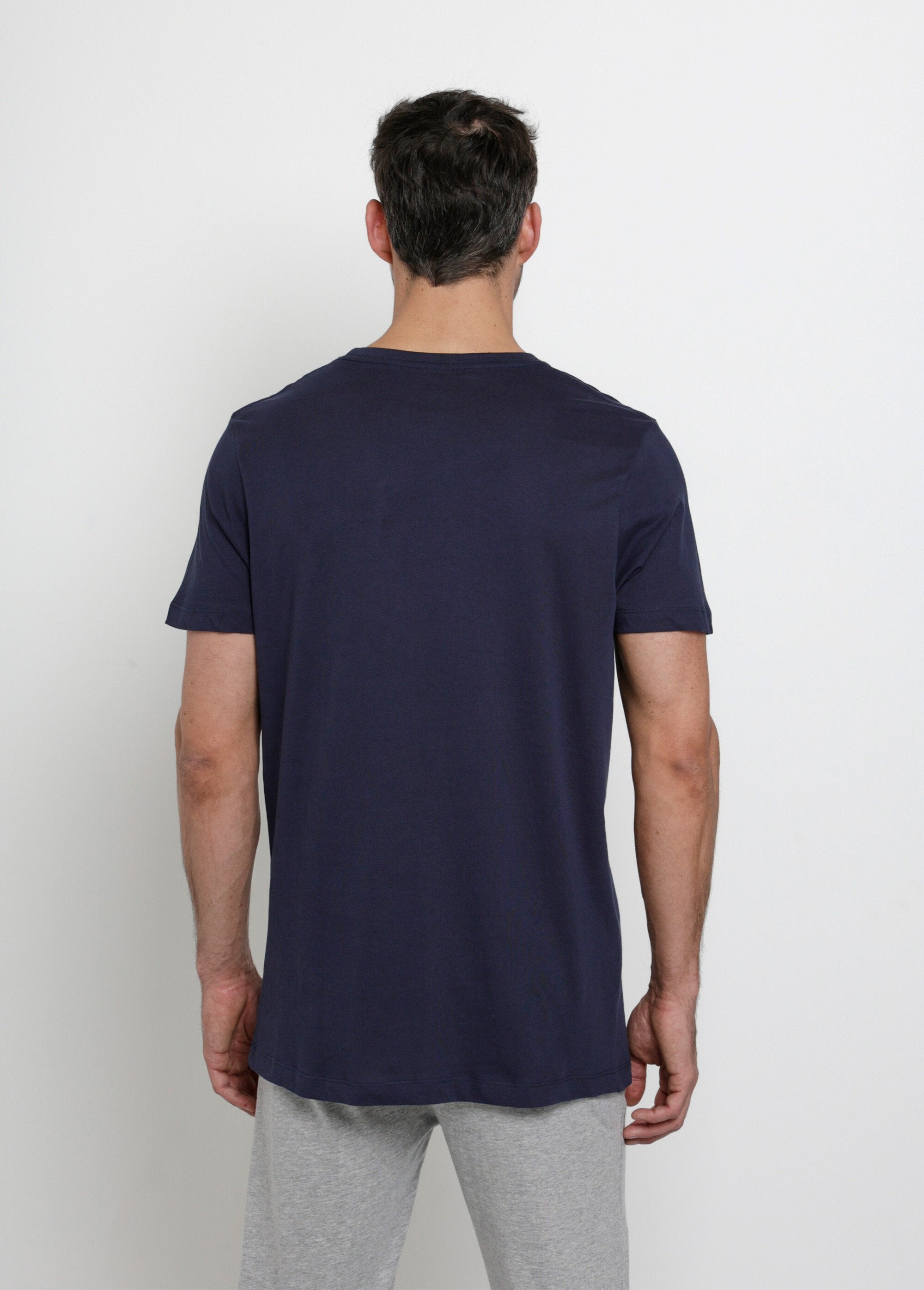 Dark,_short-sleeved_round_neck_t-shirt_Marine_DO1_slim