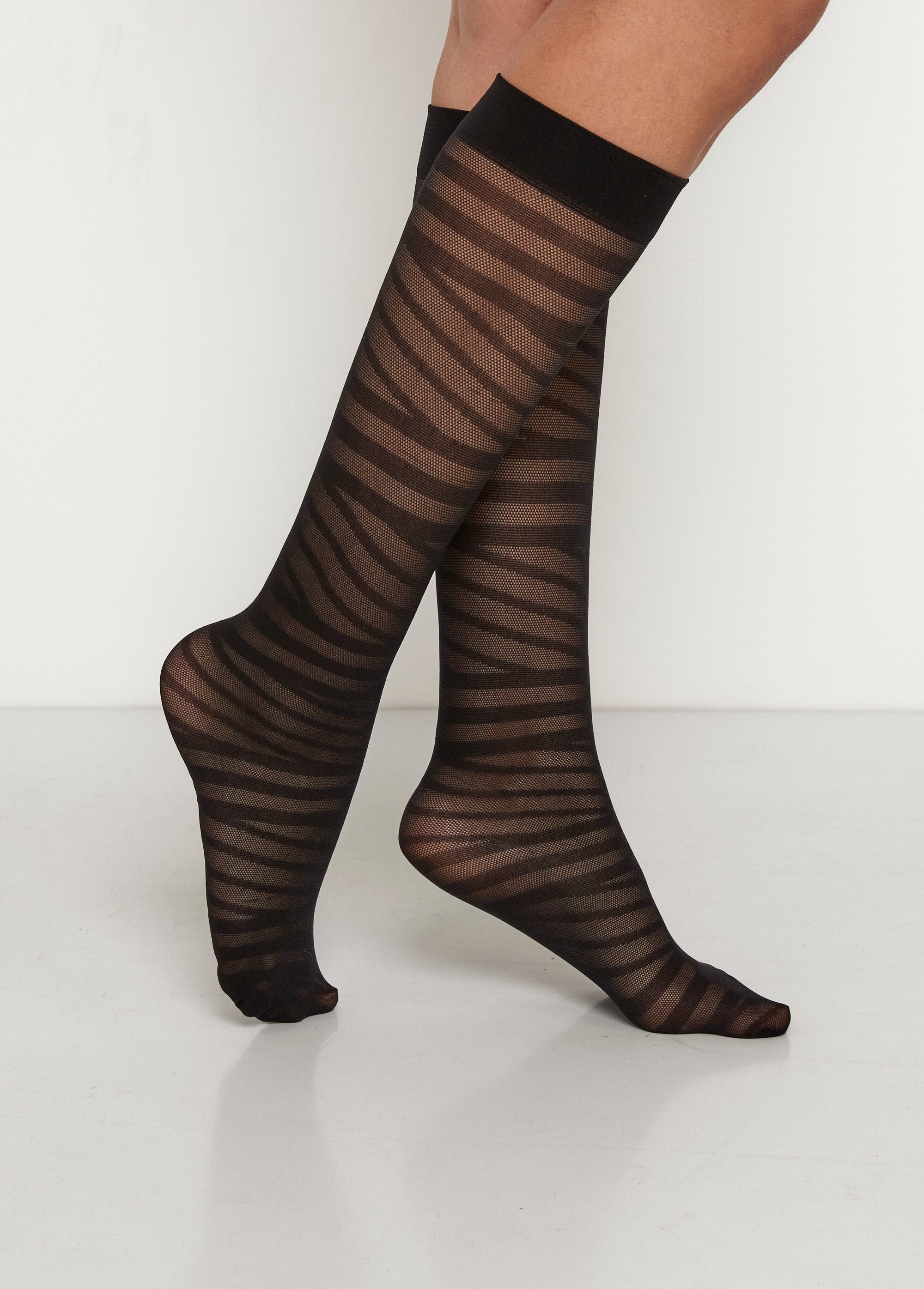 Fancy_patterned_knee-highs_Black_DR1_slim