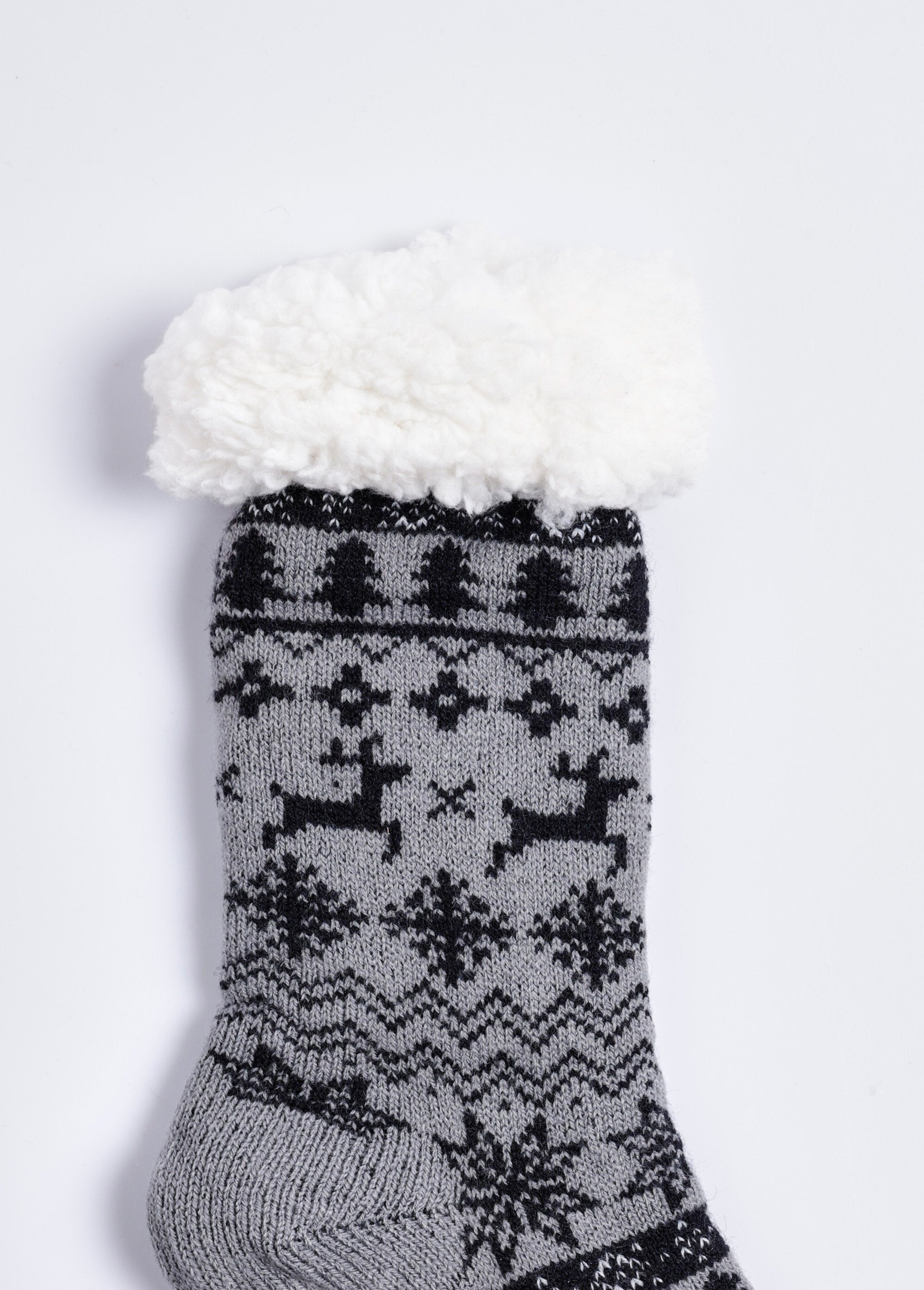 Pair_of_warm_sherpa_socks_Gray_DE2_slim
