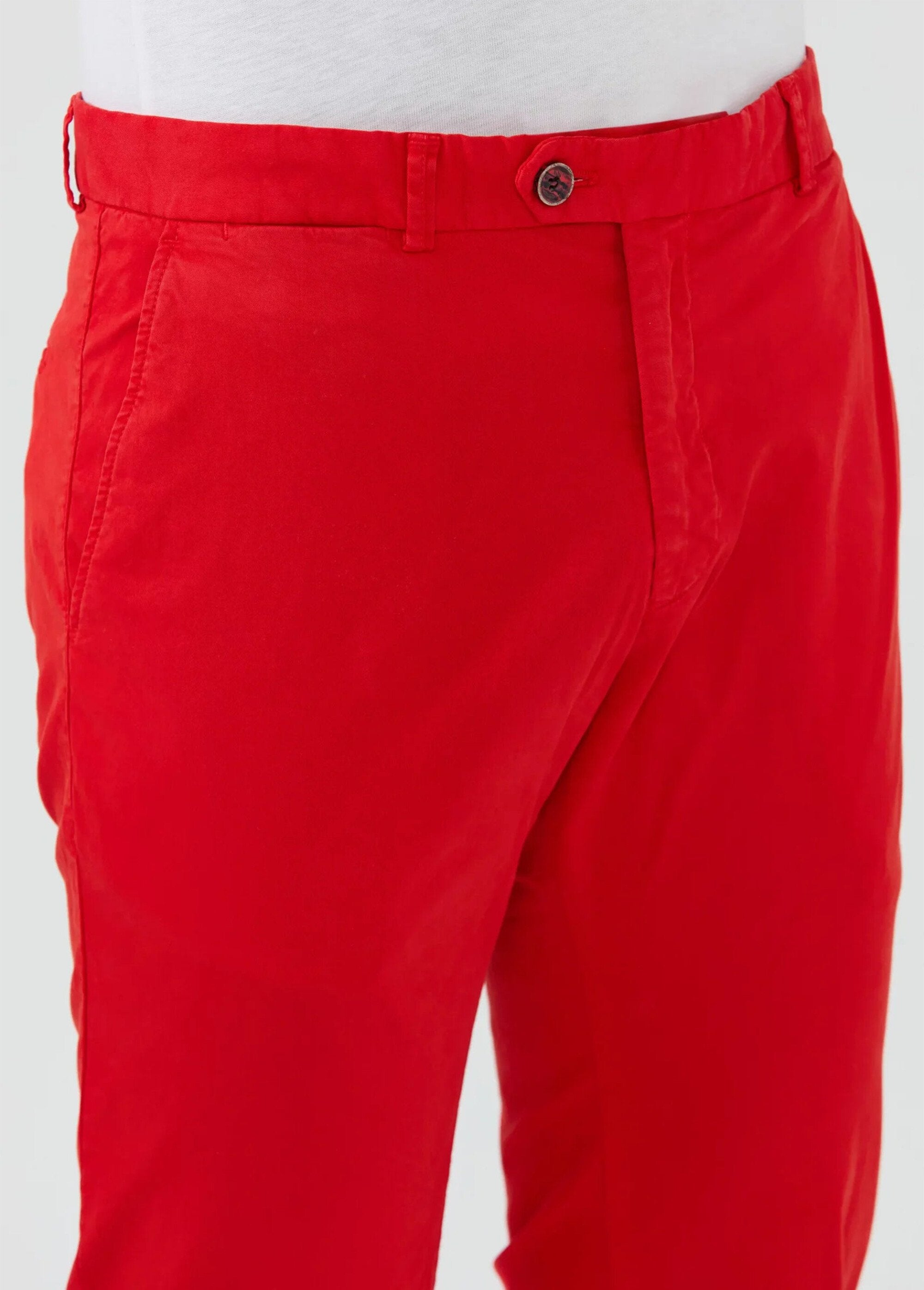 Canvas_chino_pants_with_Italian_pockets_Red_DE2_slim