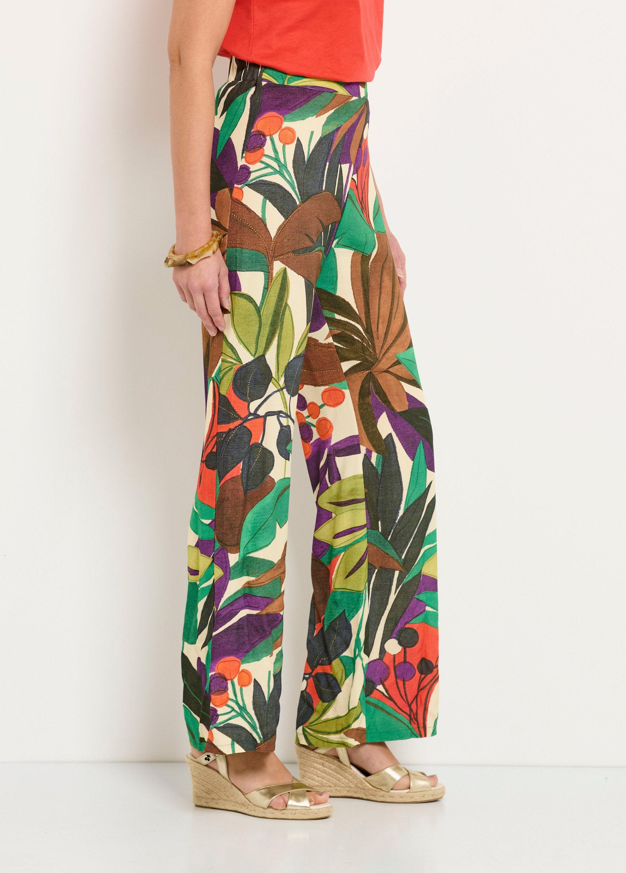 Wide_printed_elasticated_waist_pants_Multicolor_DR1_slim