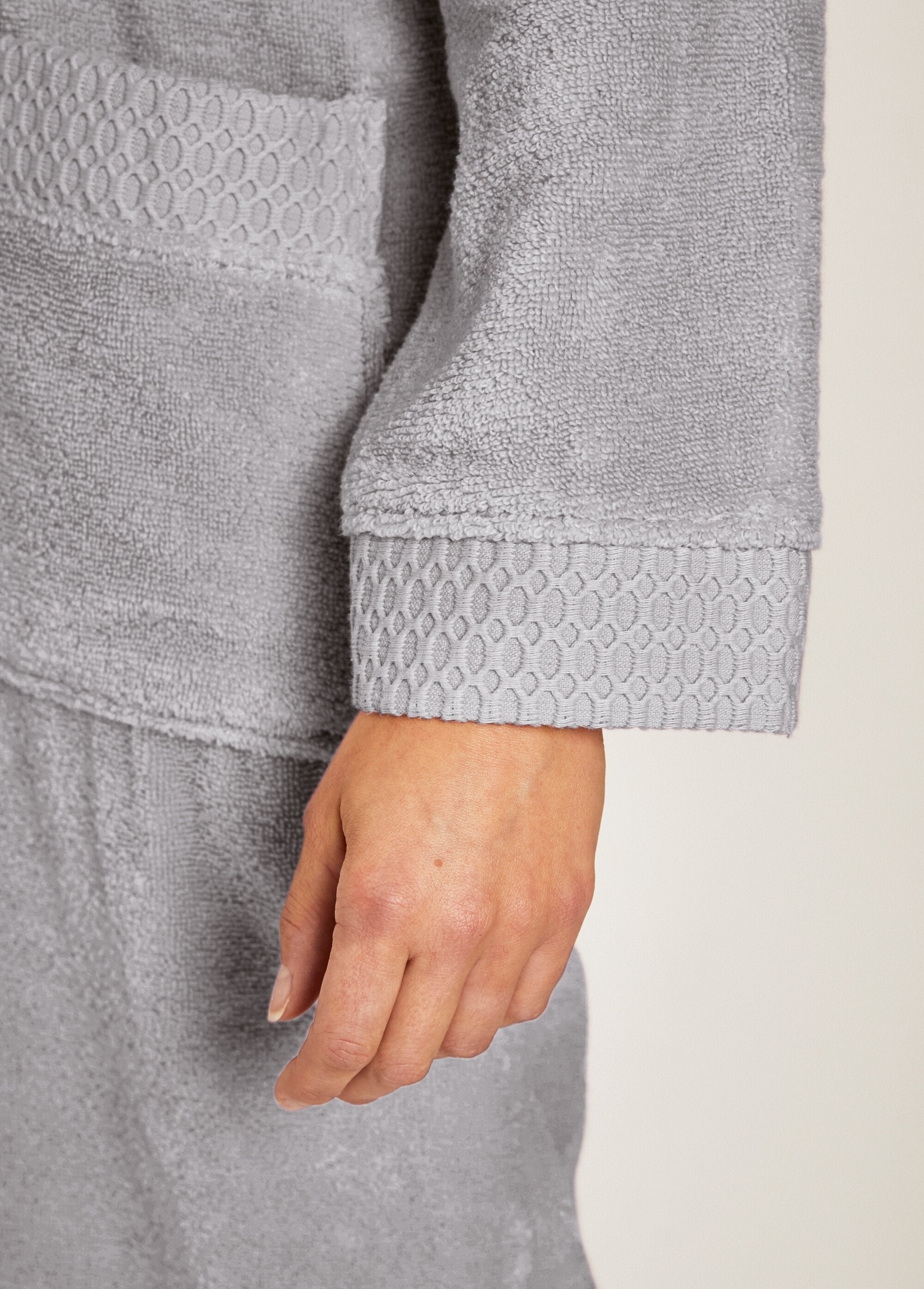 Pure_cotton_terry_bathrobe_in_kimono_shape_Gray_DE4_slim