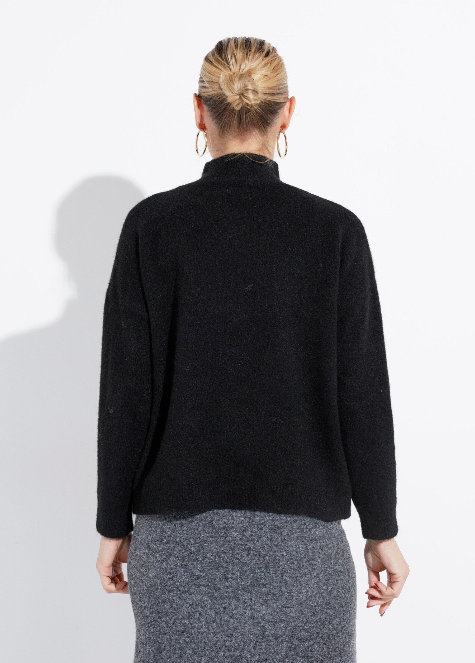 High-neck_sweater_in_fluffy_knit_Black_DO1_slim