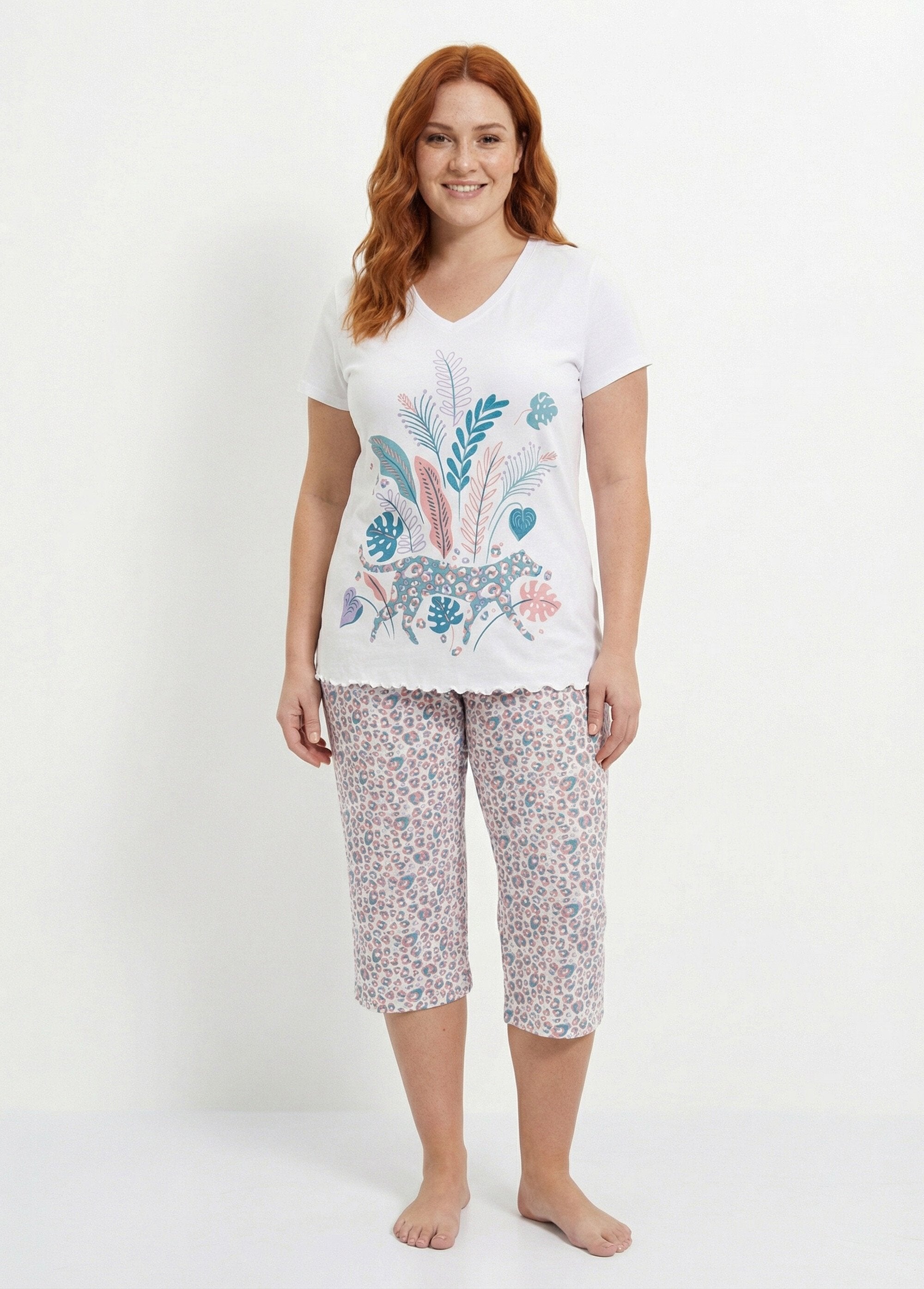 Short_cotton_pajamas_with_V-neck_and_short_sleeves_Ecru_FA1_curvy
