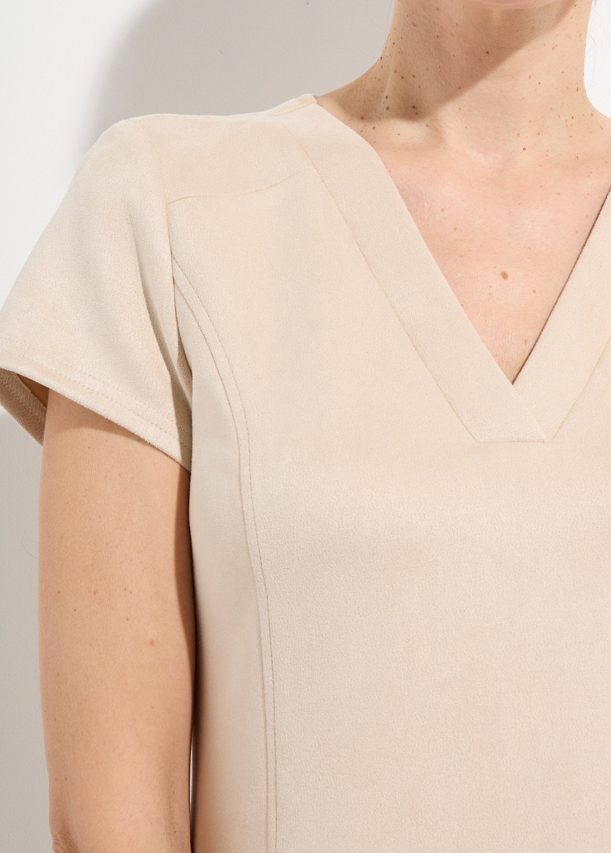 Short_velvety_suede_dress_Beige_DE1_slim