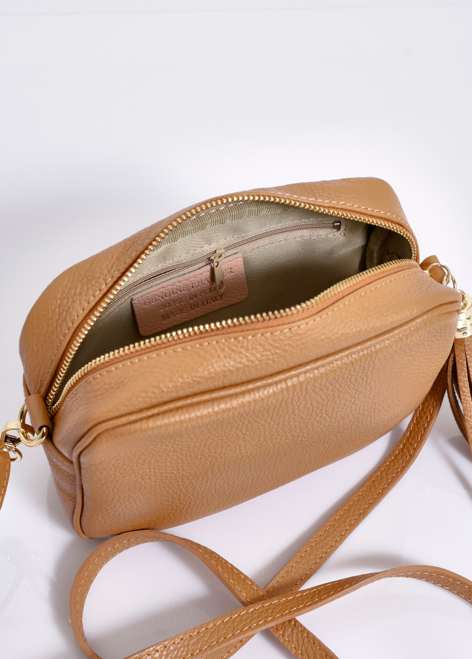 Leather_zipped_bag,_removable_shoulder_strap_Tobacco_DE1_slim