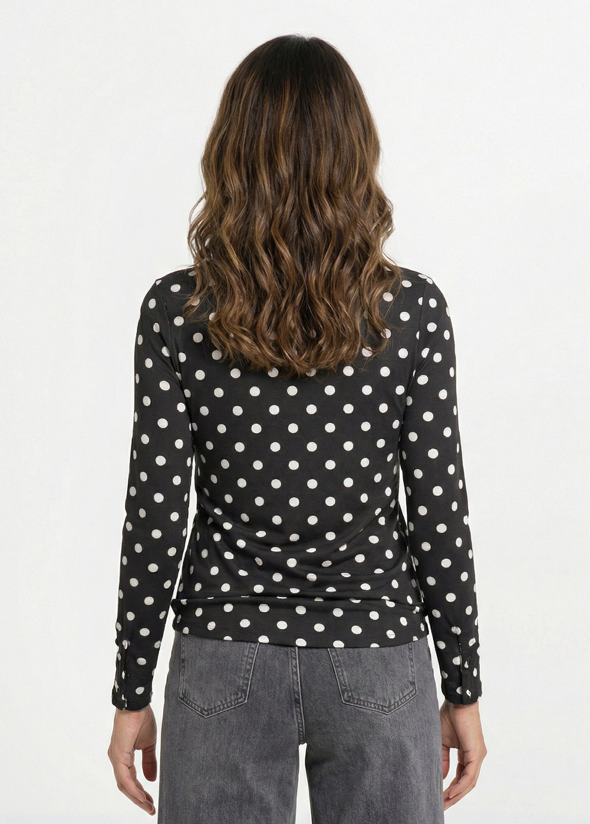Ribbed_polka_dot_T-shirt_with_a_high_neck_Black_DO1_slim