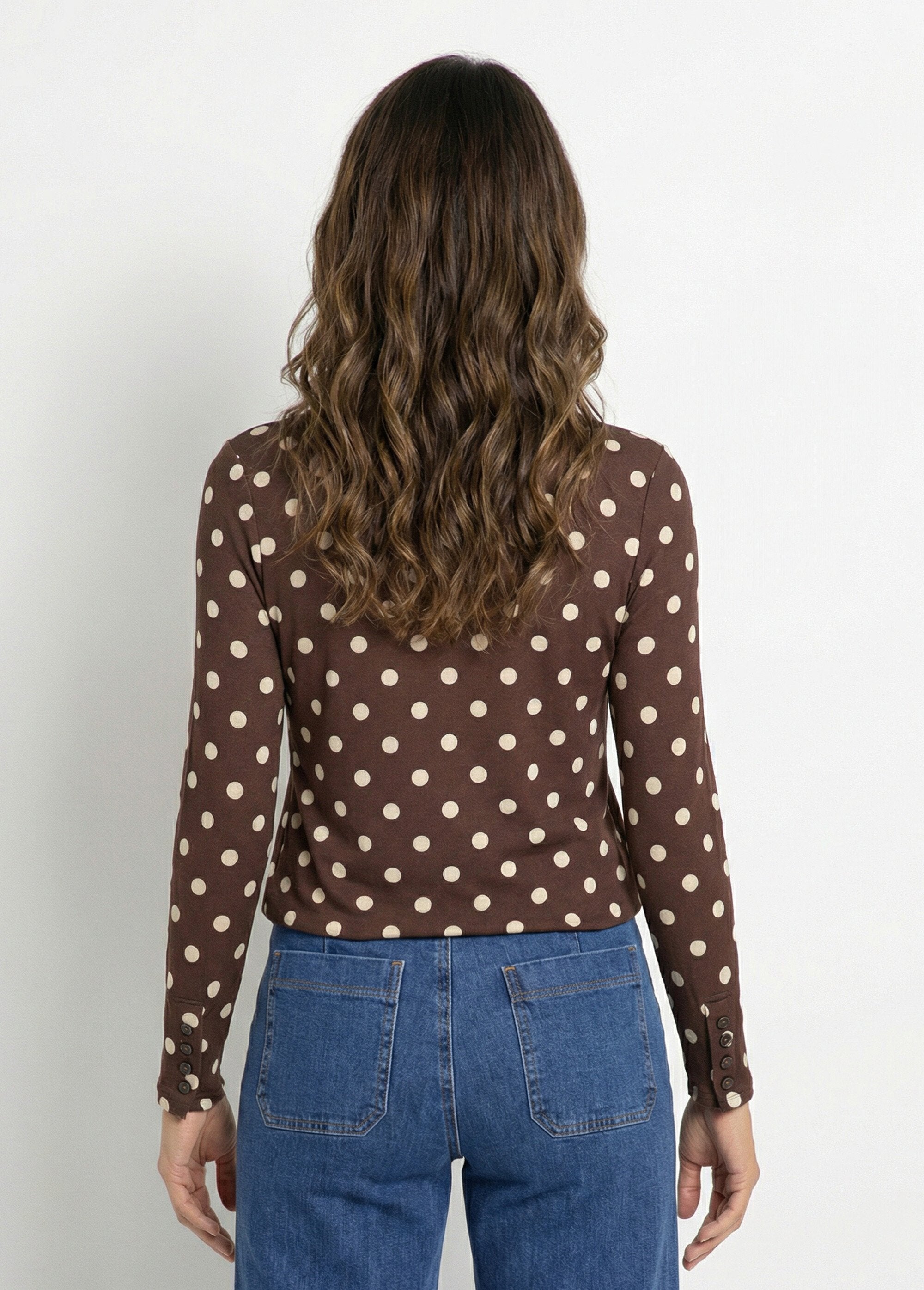 Ribbed_polka_dot_T-shirt_with_a_high_neck_Chocolate_DO1_slim