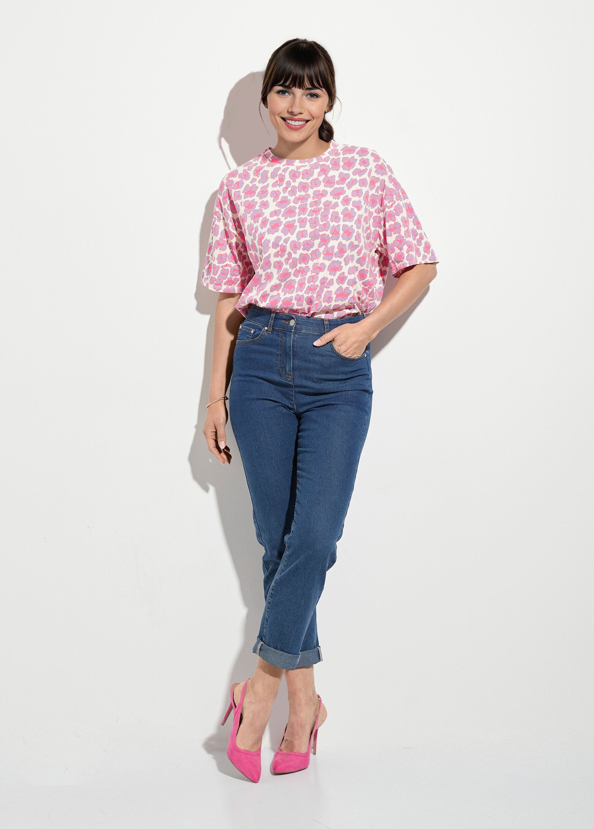 Neon_leopard_short-sleeved_T-shirt_Purple_and_pink_SF1_slim