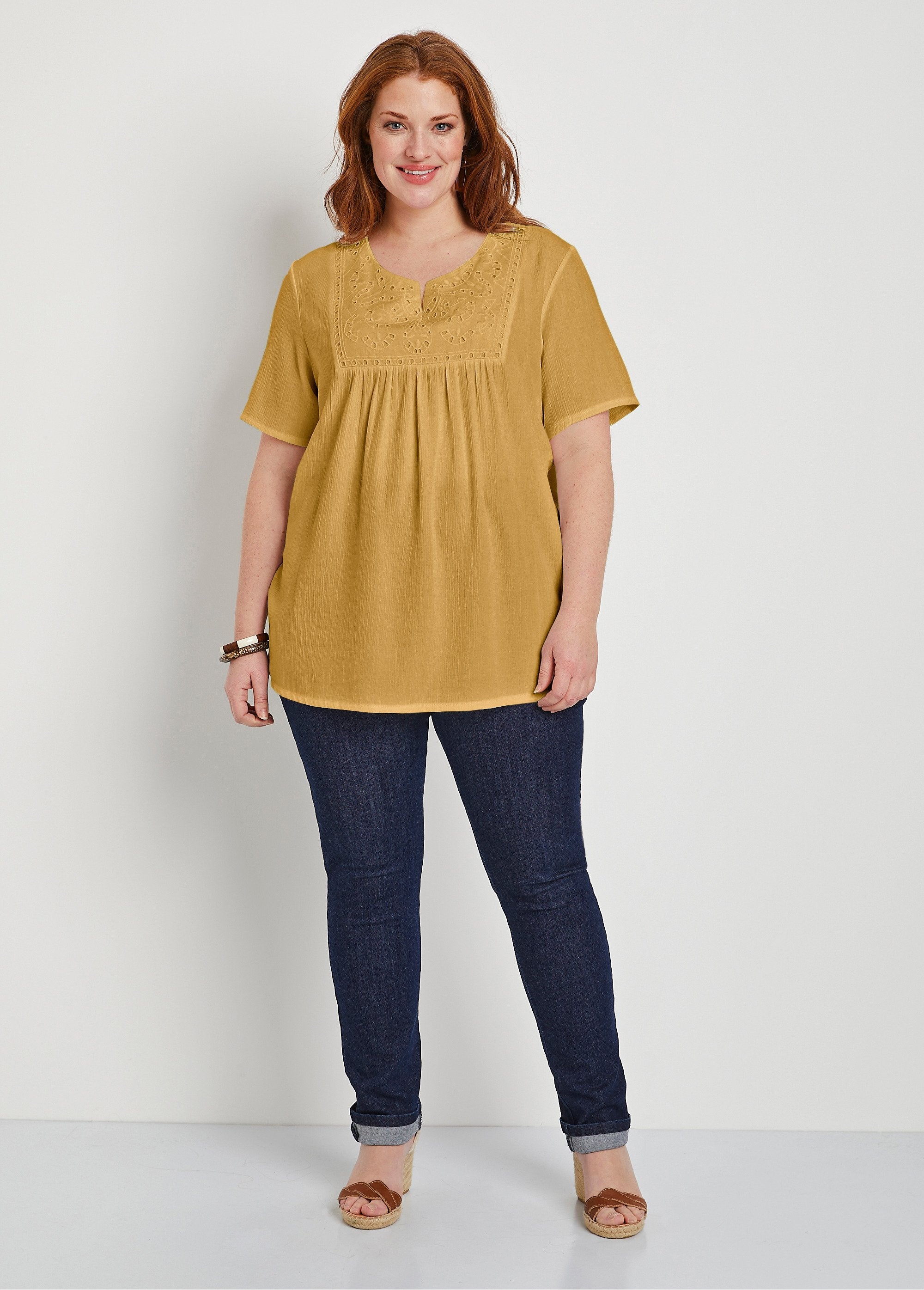 Long_bohemian_seersucker_tunic_Saffron_SF1_curvy