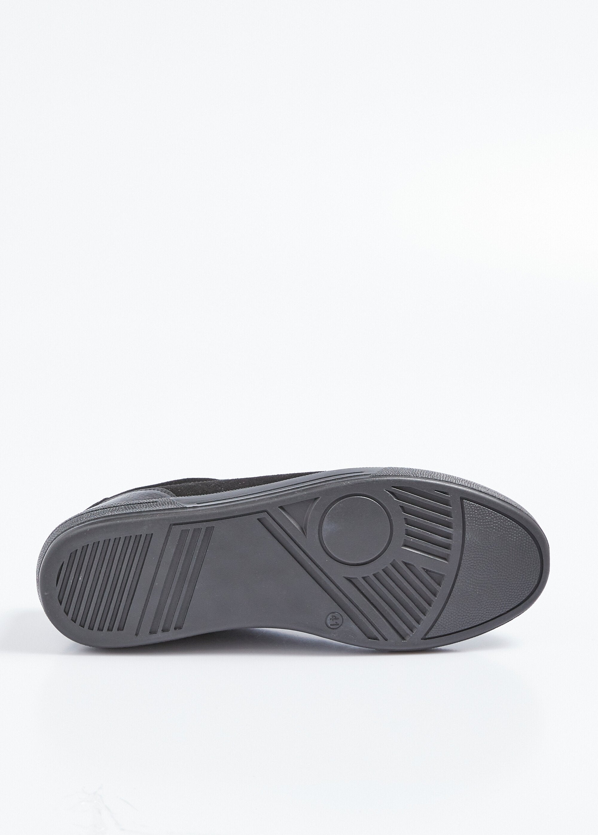 Baskets_basses_en_cuir_lacées_et_zippées_Noir_UN1_slim