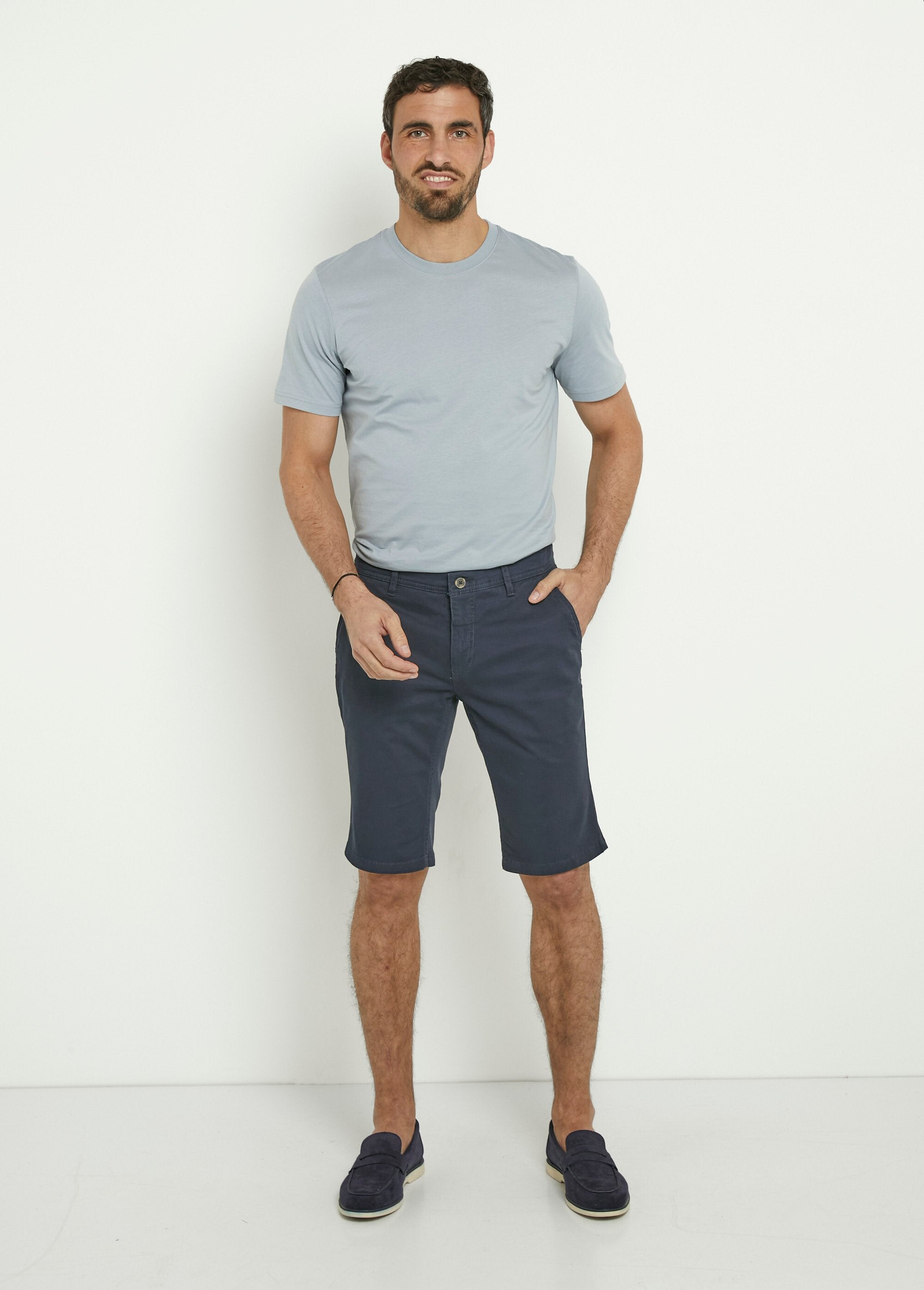 Stretch_cotton_canvas_Bermuda_shorts_Marine_SF1_slim