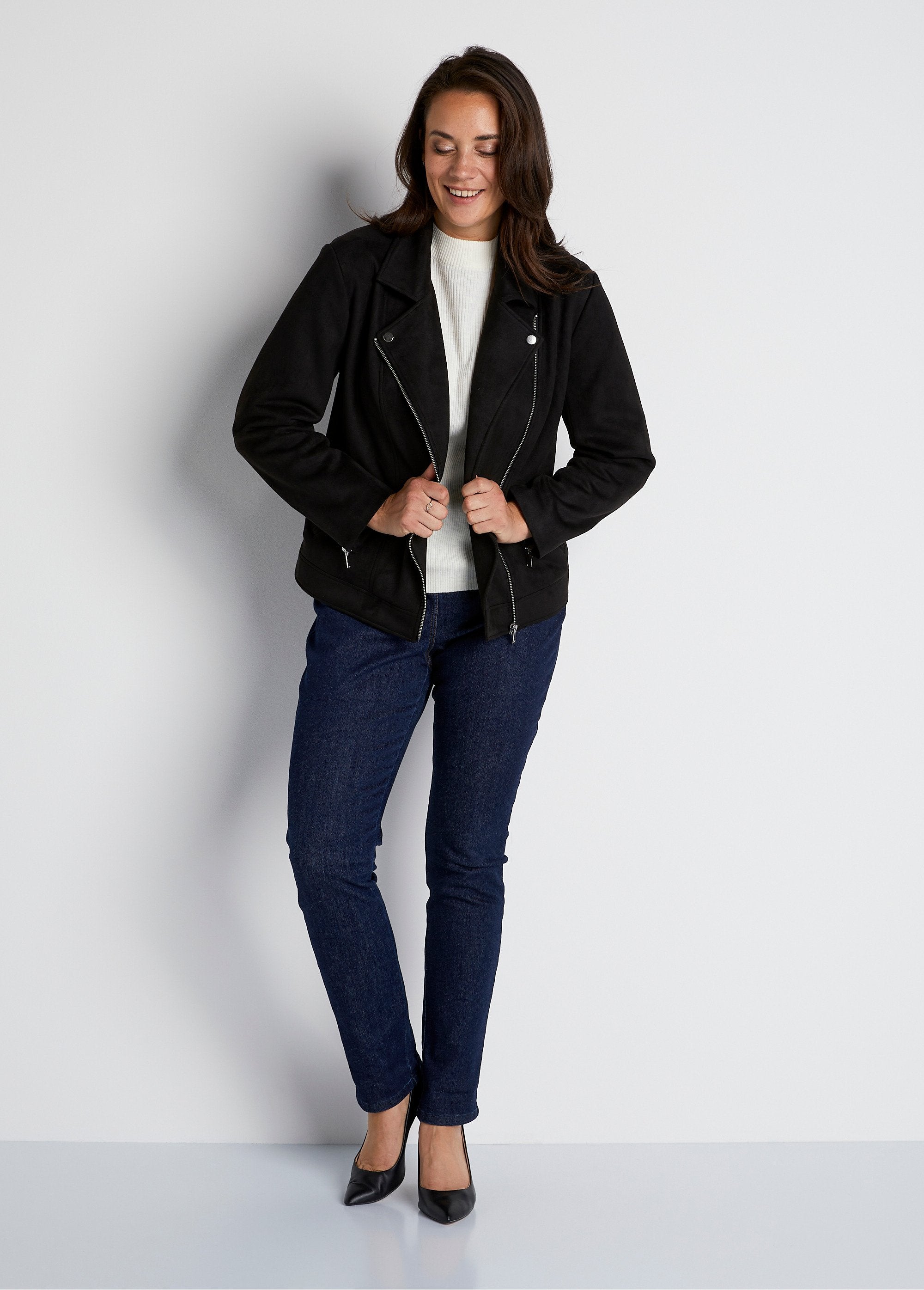 Short_zipped_jacket_in_suede_fabric_Black_SF1_curvy