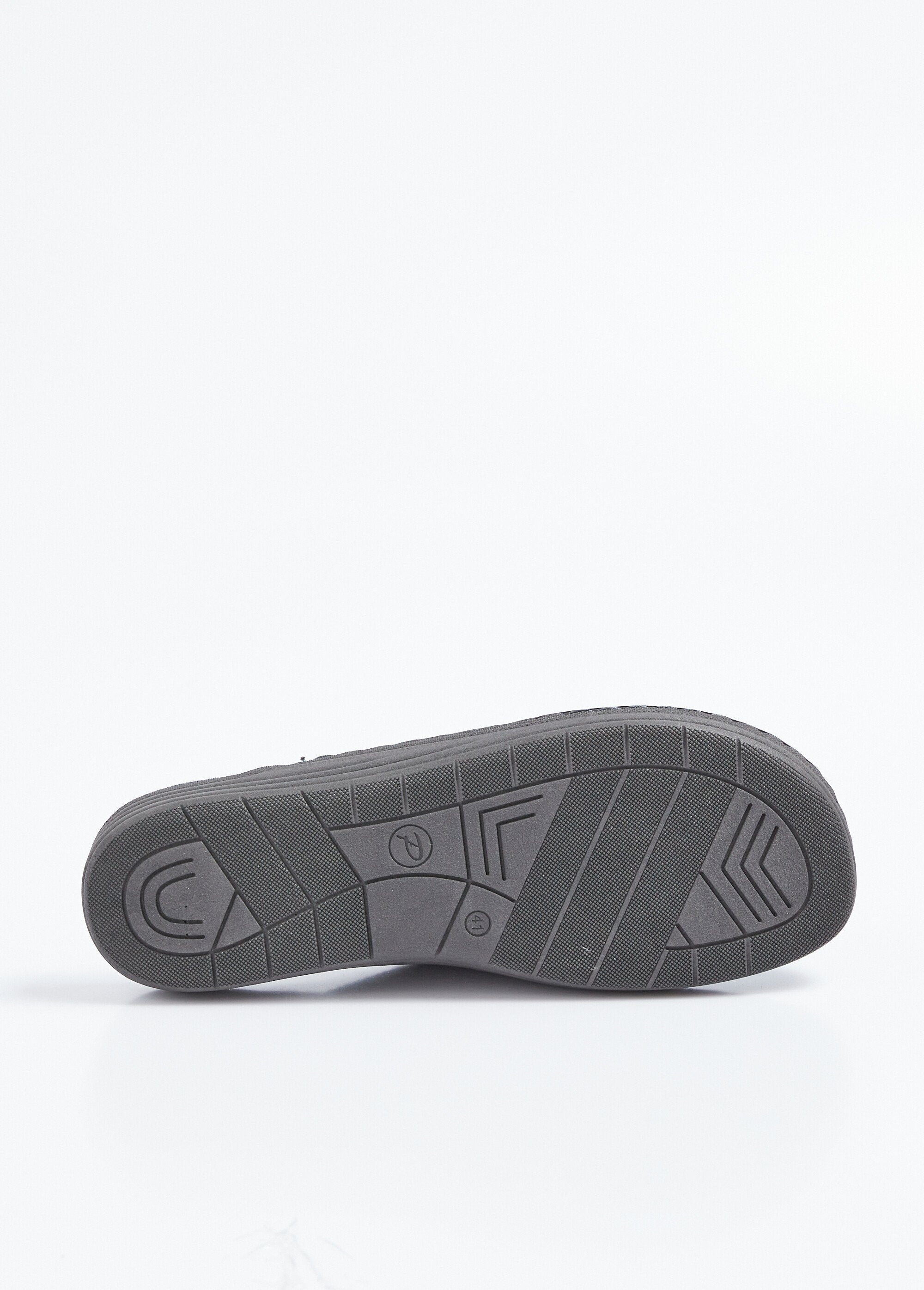 Comfortable_width_mule_slippers_in_embroidered_velvety_textile_Marine_UN1_slim