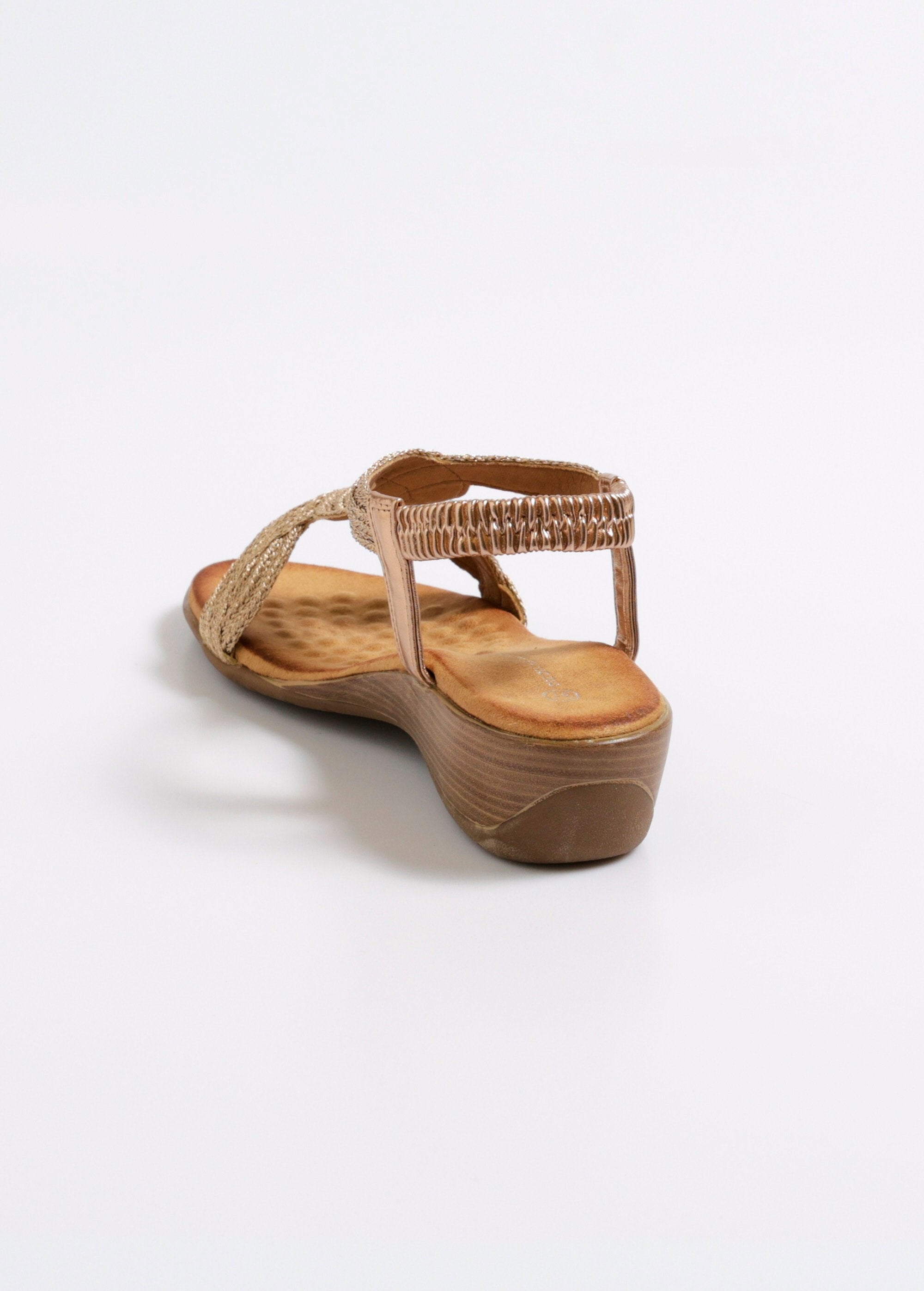 Wedge_sandals_with_intertwined_straps_Champagne_DO1_slim