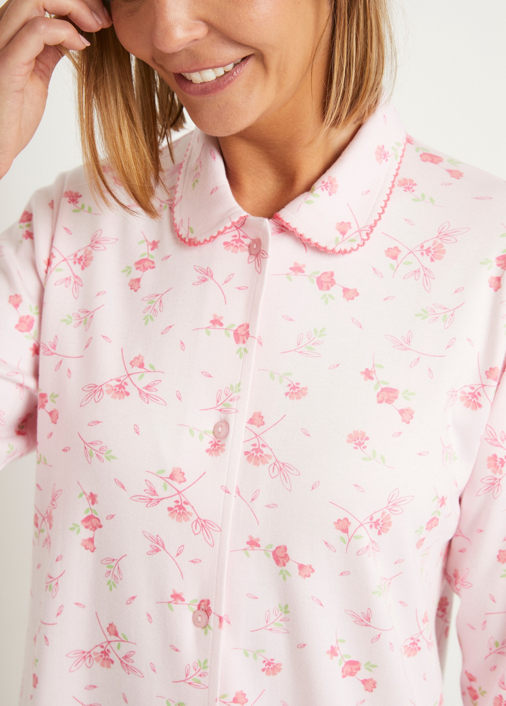 Long_buttoned_nightgown_in_floral_interlock_cotton_Pink_print_DE2_slim