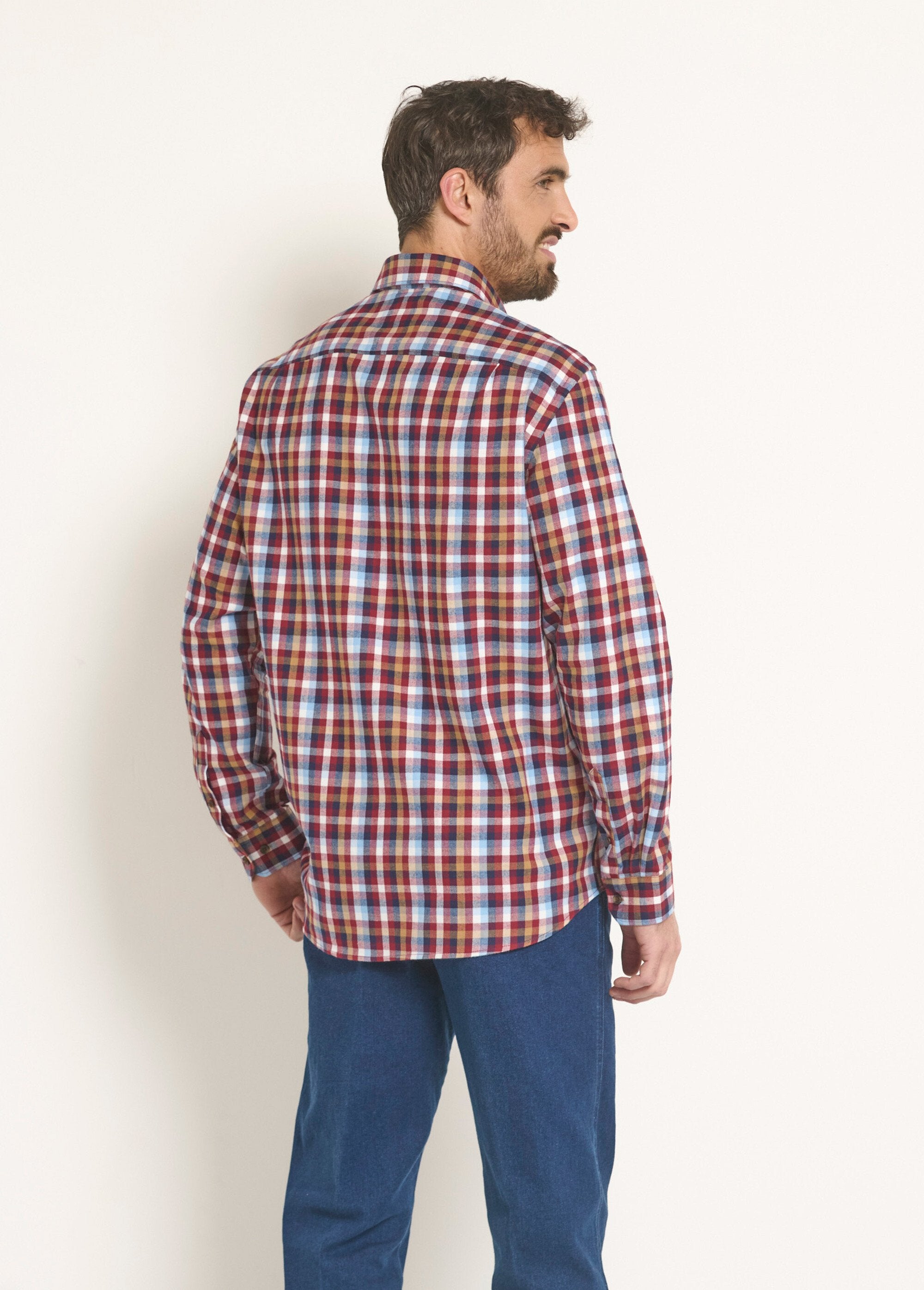 Flannel_shirt_with_velvet_details,_chic_Red_tiles_DO1_slim