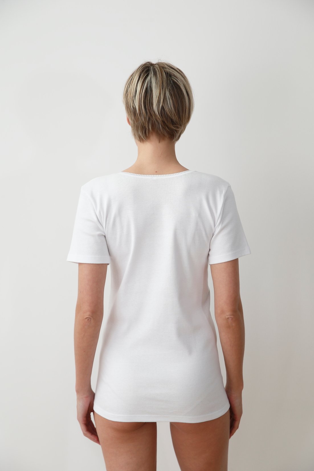 Short-sleeved_undershirt_White_cotton_DO1_slim