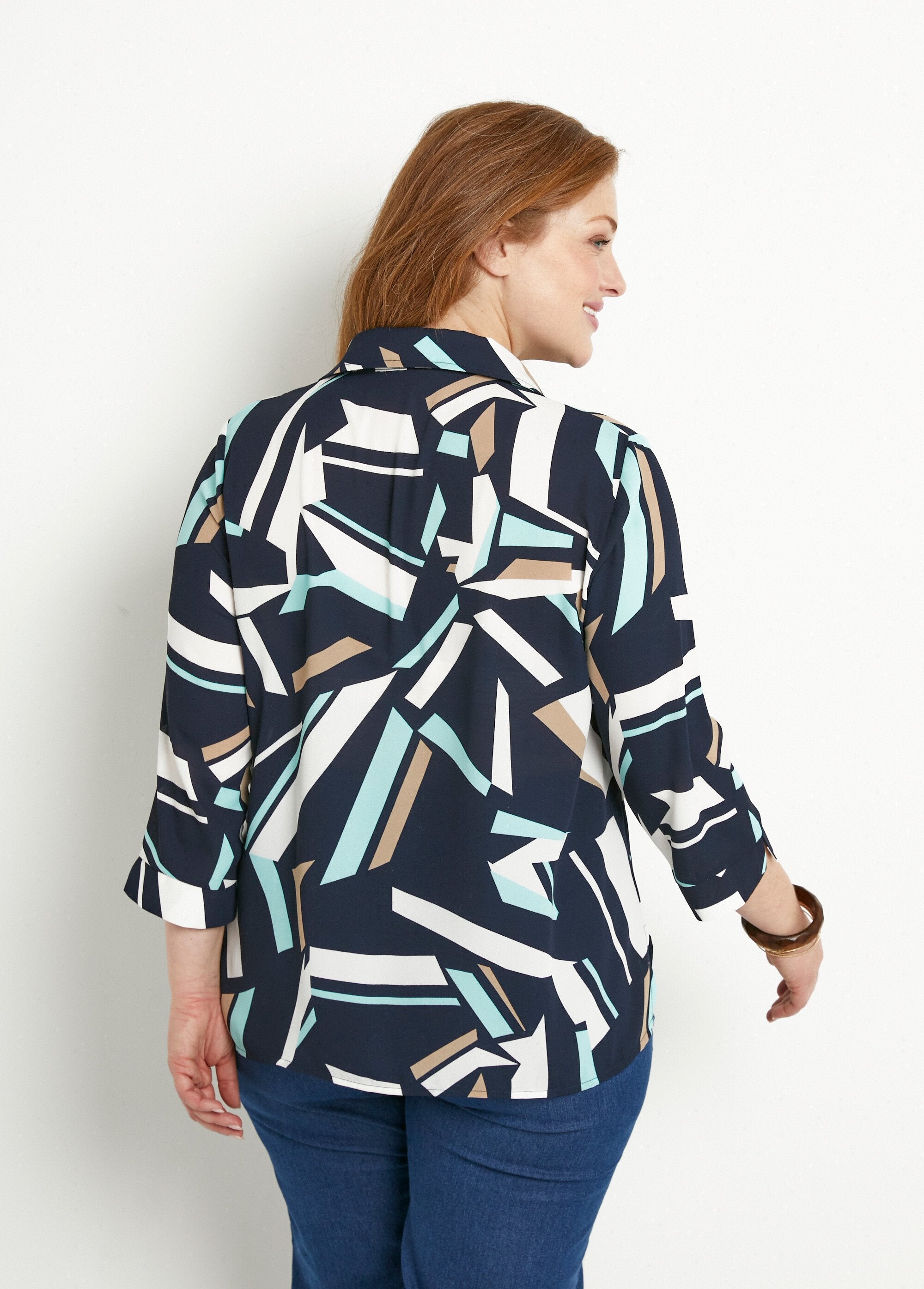 Straight_graphic_blouse_with_3/4_sleeves_Navy_and_beige_DO1_curvy