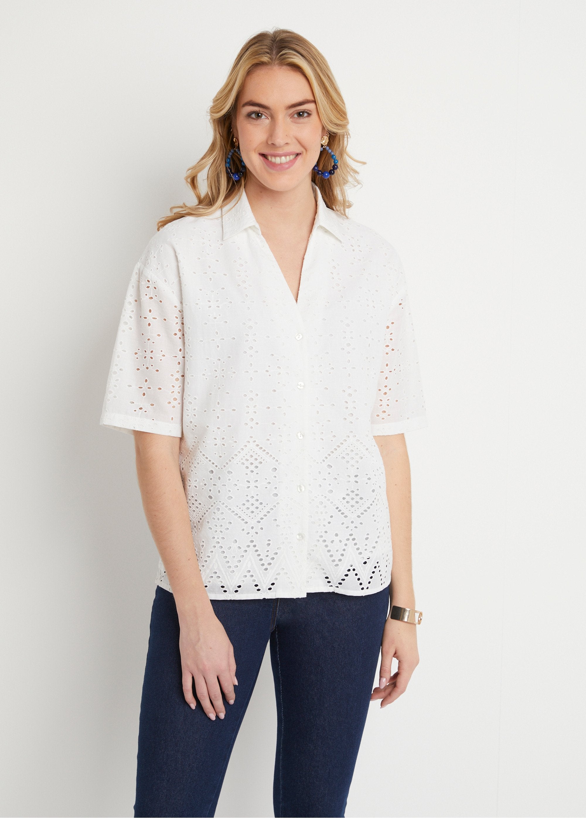 Embroidered_short-sleeved_blouse_White_FA1_slim