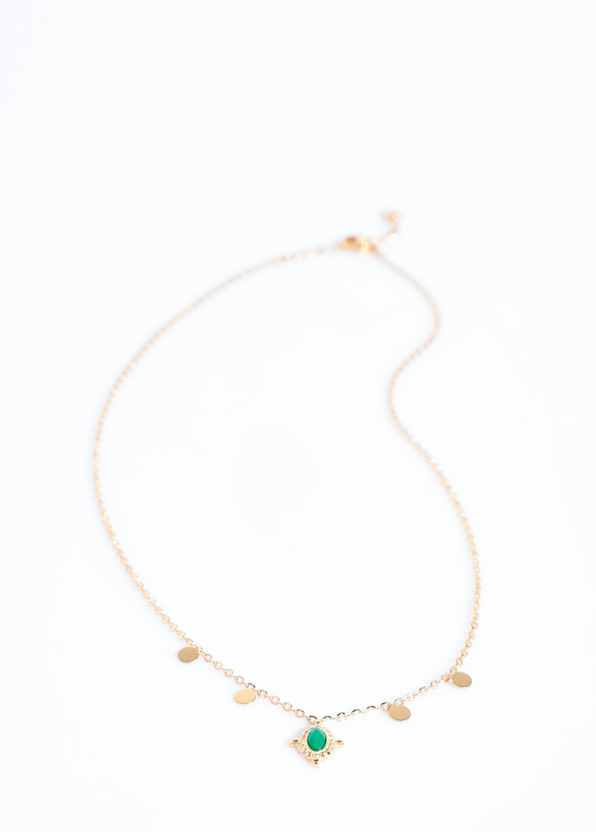 Stainless_steel_stone_pendant_necklace_Golden_DE1_slim
