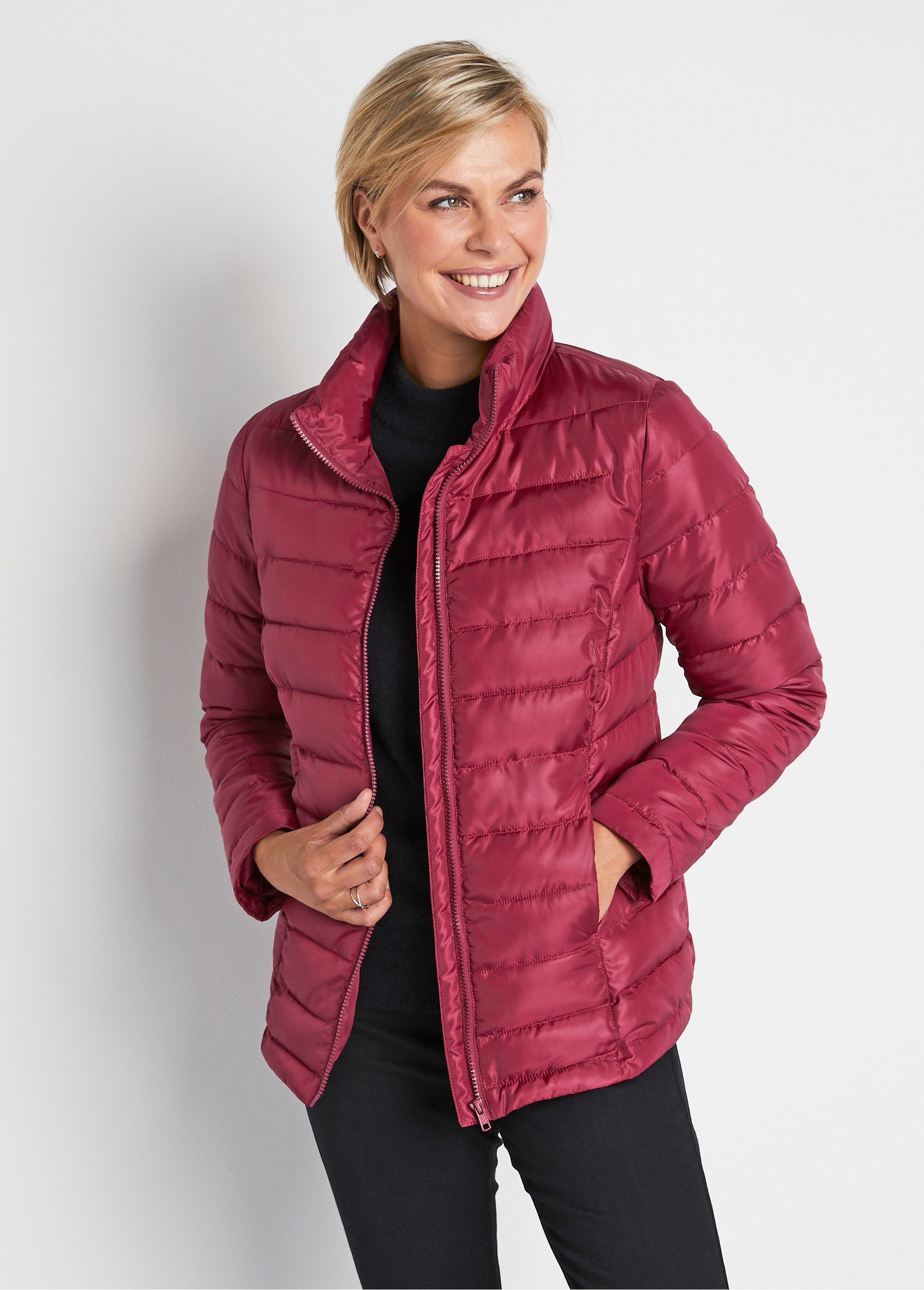 Short_zipped_down_jacket_with_long_sleeves_Plum_FA2_slim