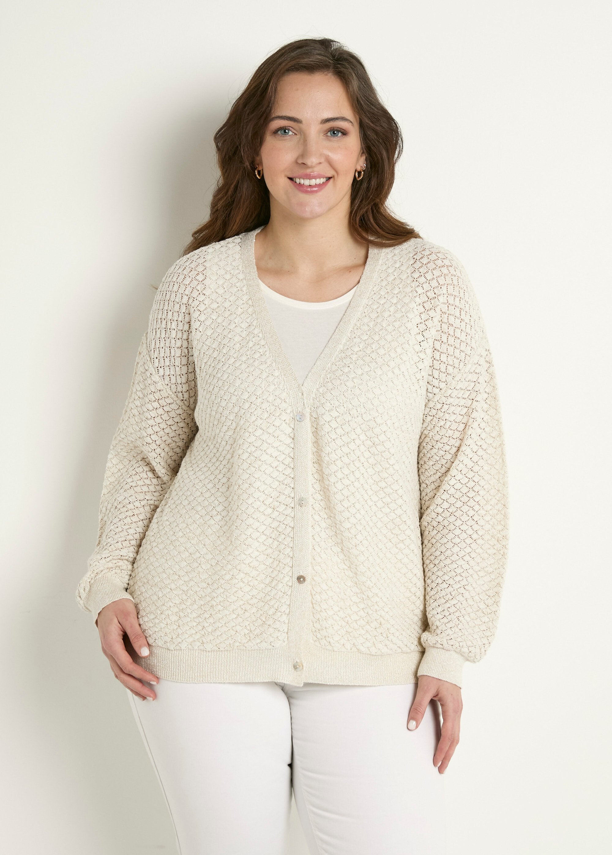 Short_buttoned_vest_with_V-neck_and_long_sleeves_Golden_beige_FA1_curvy