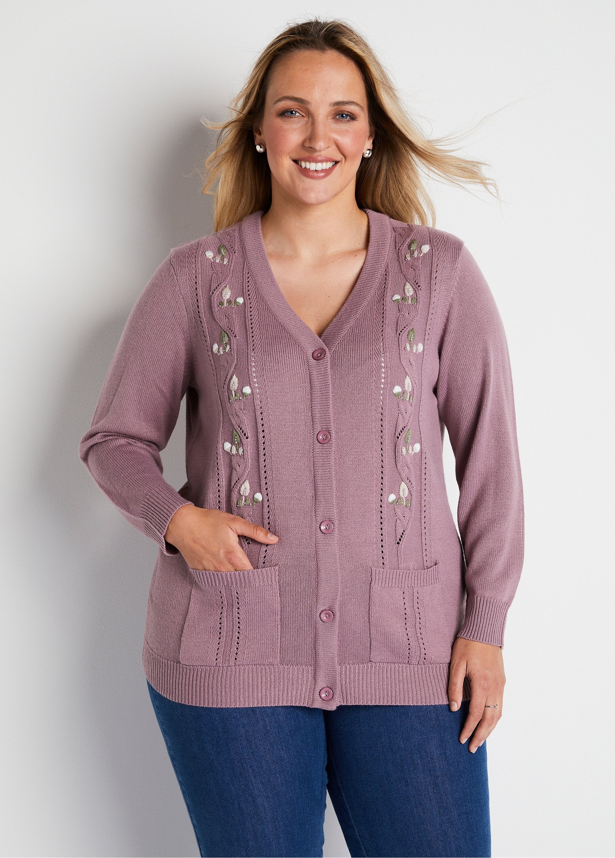 V-neck_beaded_embroidered_buttoned_long_cardigan_Cyclamen_FA1_curvy