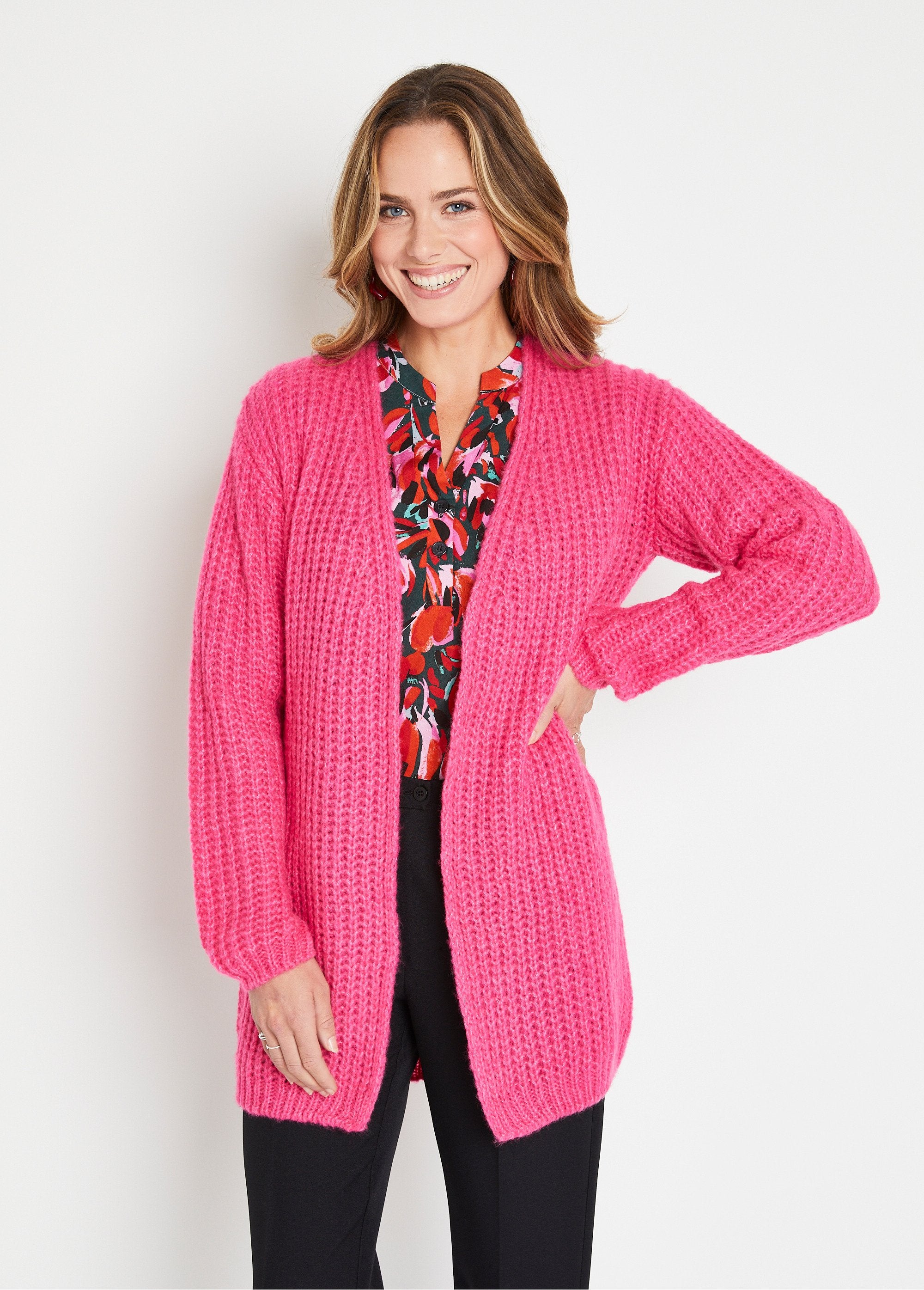 Long_cardigan,_plain_edge_to_edge,_large_knit_Fuchsia_FA1_slim