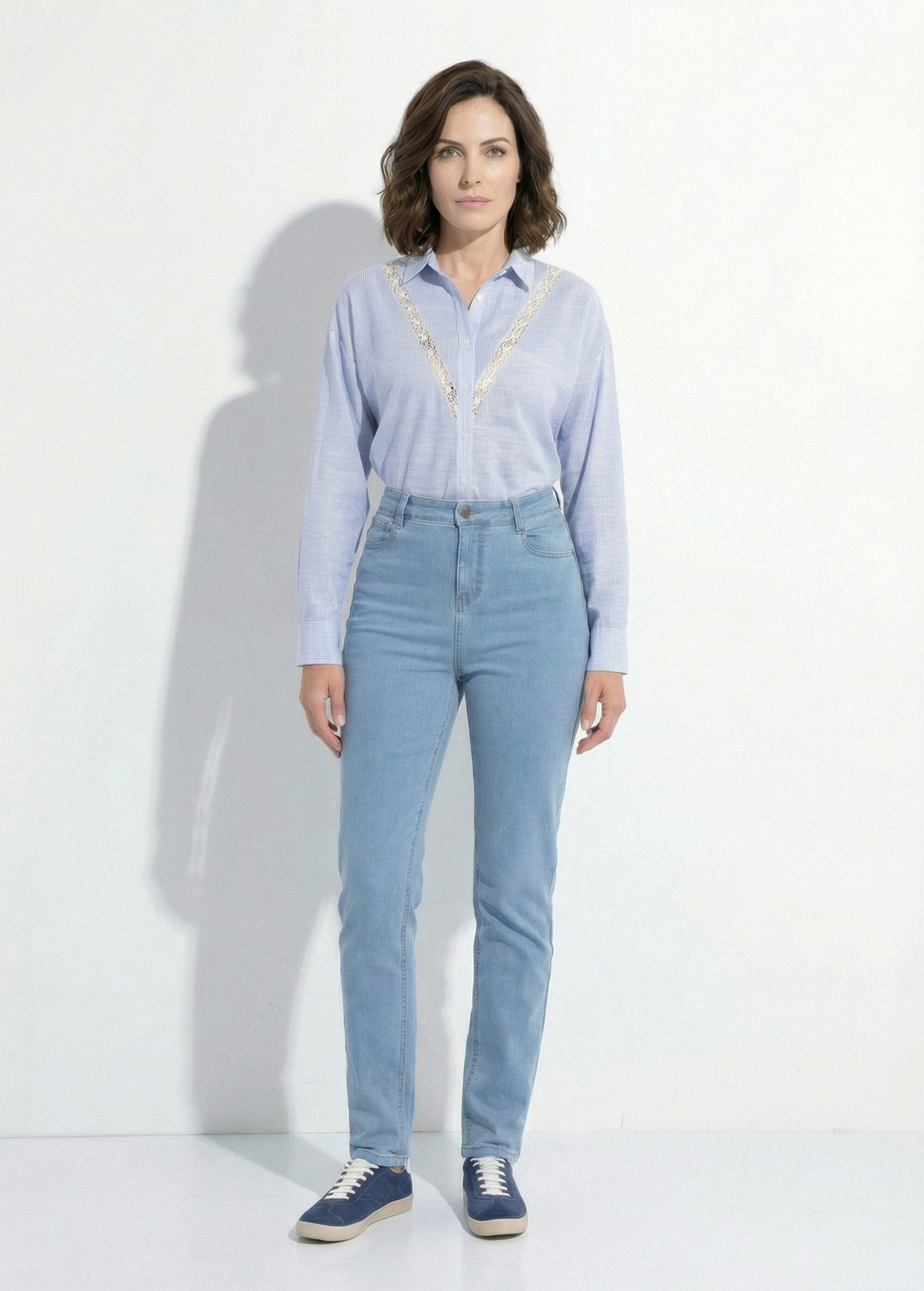 Jean_taille_haute_coupe_droite_Bleached_SF1_slim