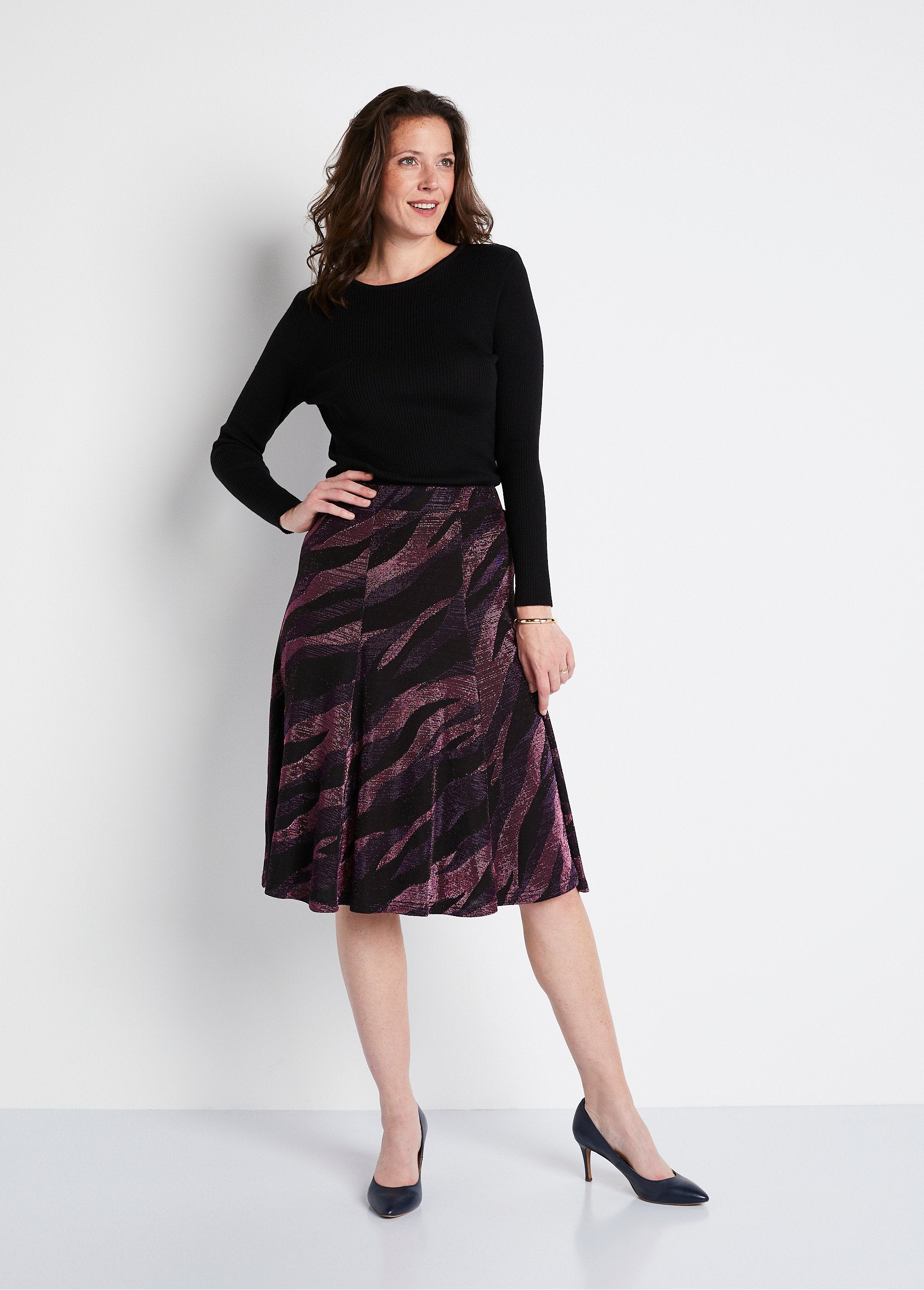 Shiny_knit_mid-length_flared_skirt_Pink_and_purple_SF1_slim