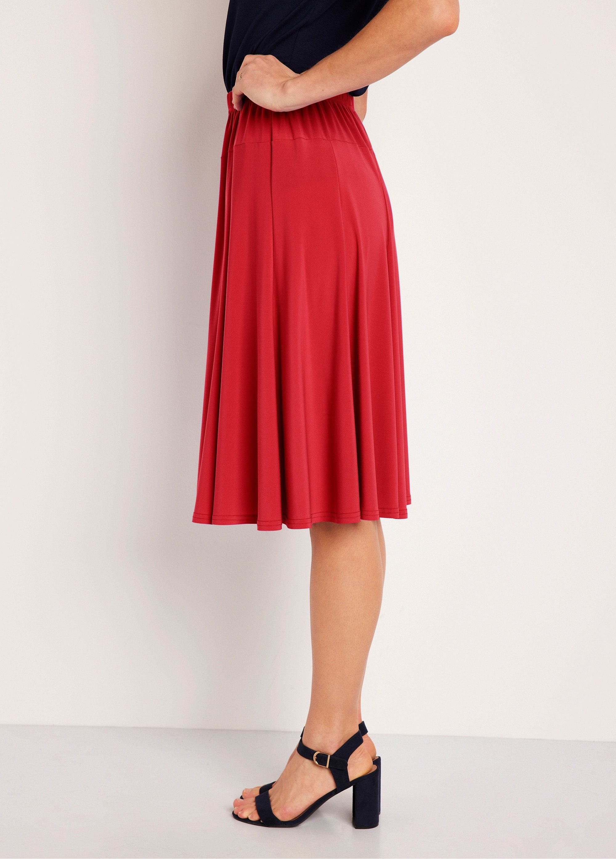 Mid-length_flared_knit_skirt_Morello_cherry_DR1_slim