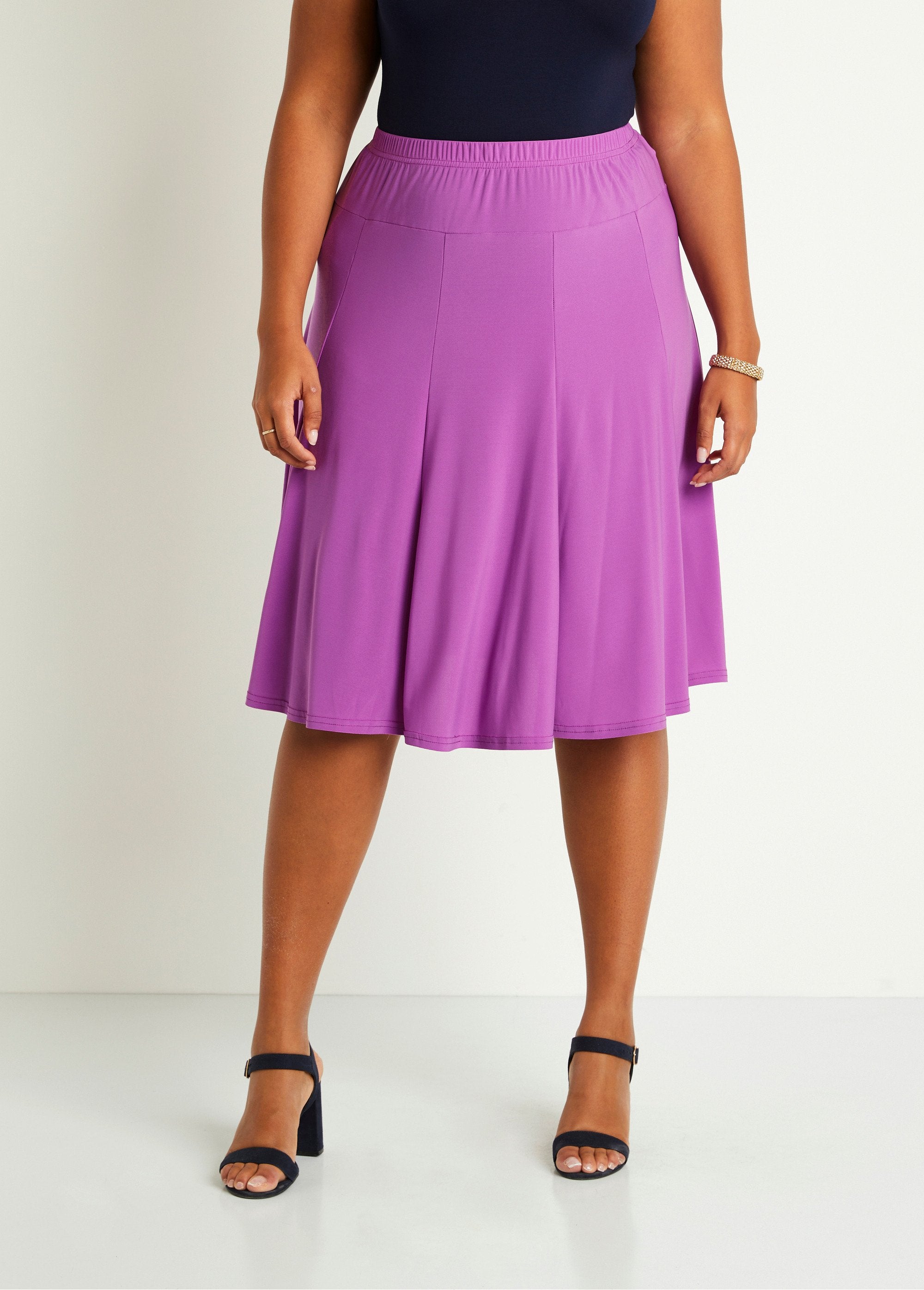 Mid-length_flared_knit_skirt_Purple_FA1_curvy