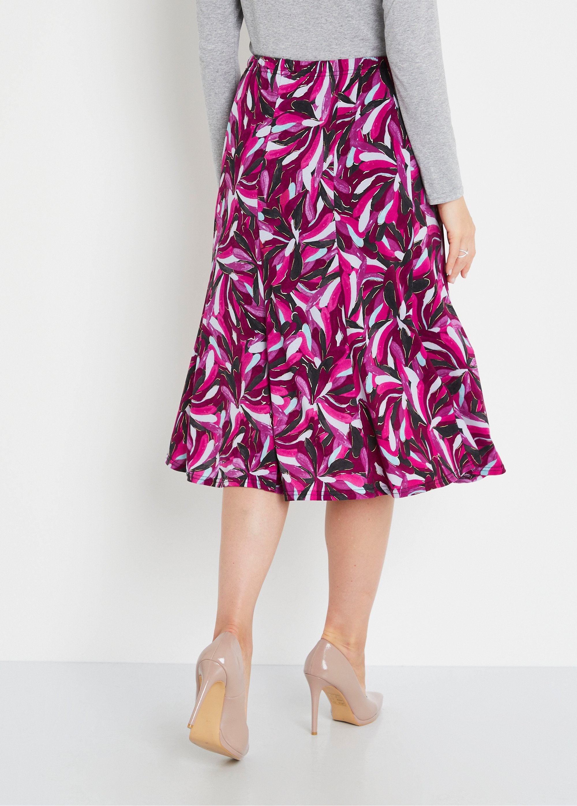 Mid-length_flared_skirt_in_shiny_thread_print_Fuchsia_prints_DO1_slim