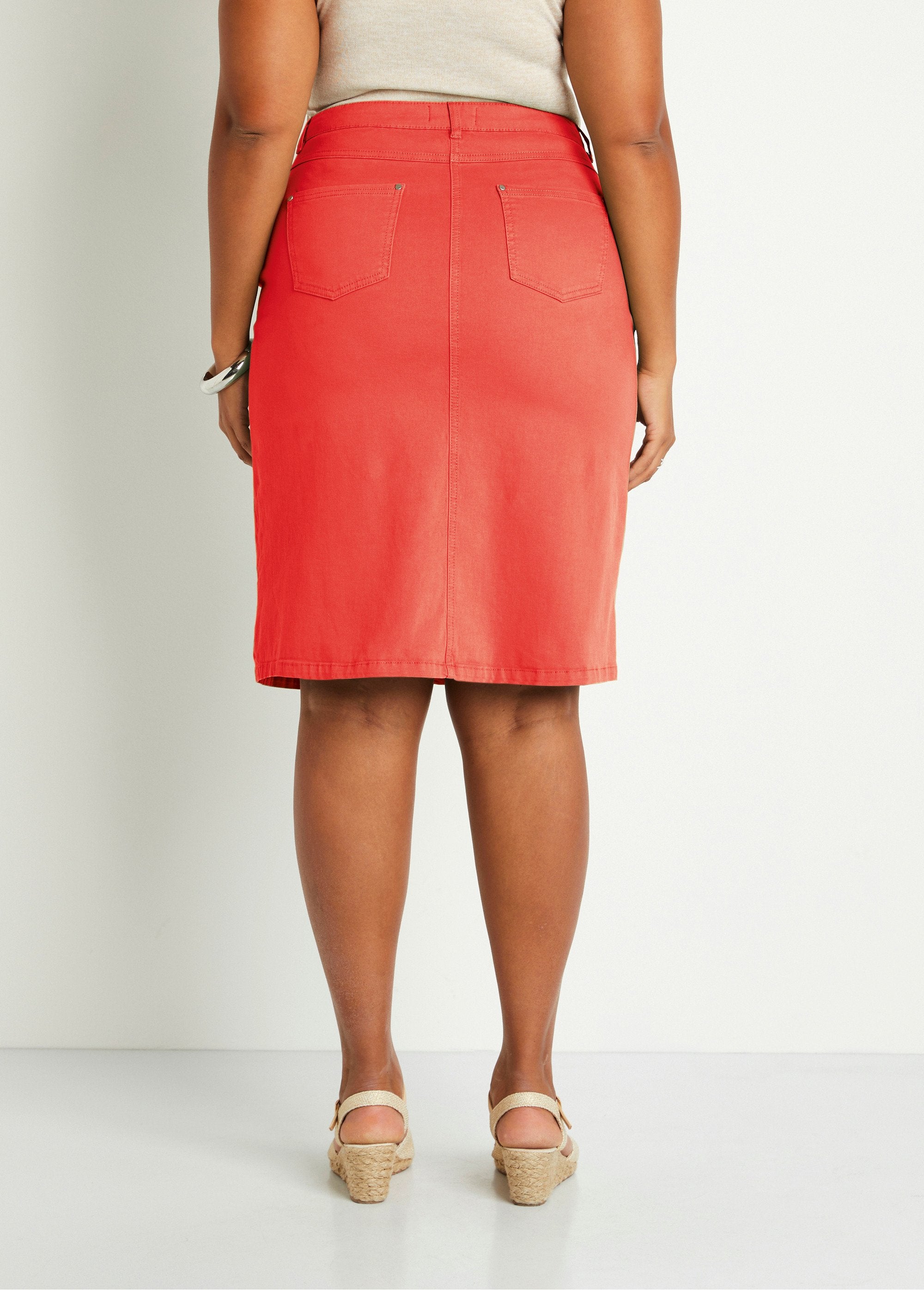 Mid-length_trapeze_skirt_with_5_pockets_Orange_DO1_curvy