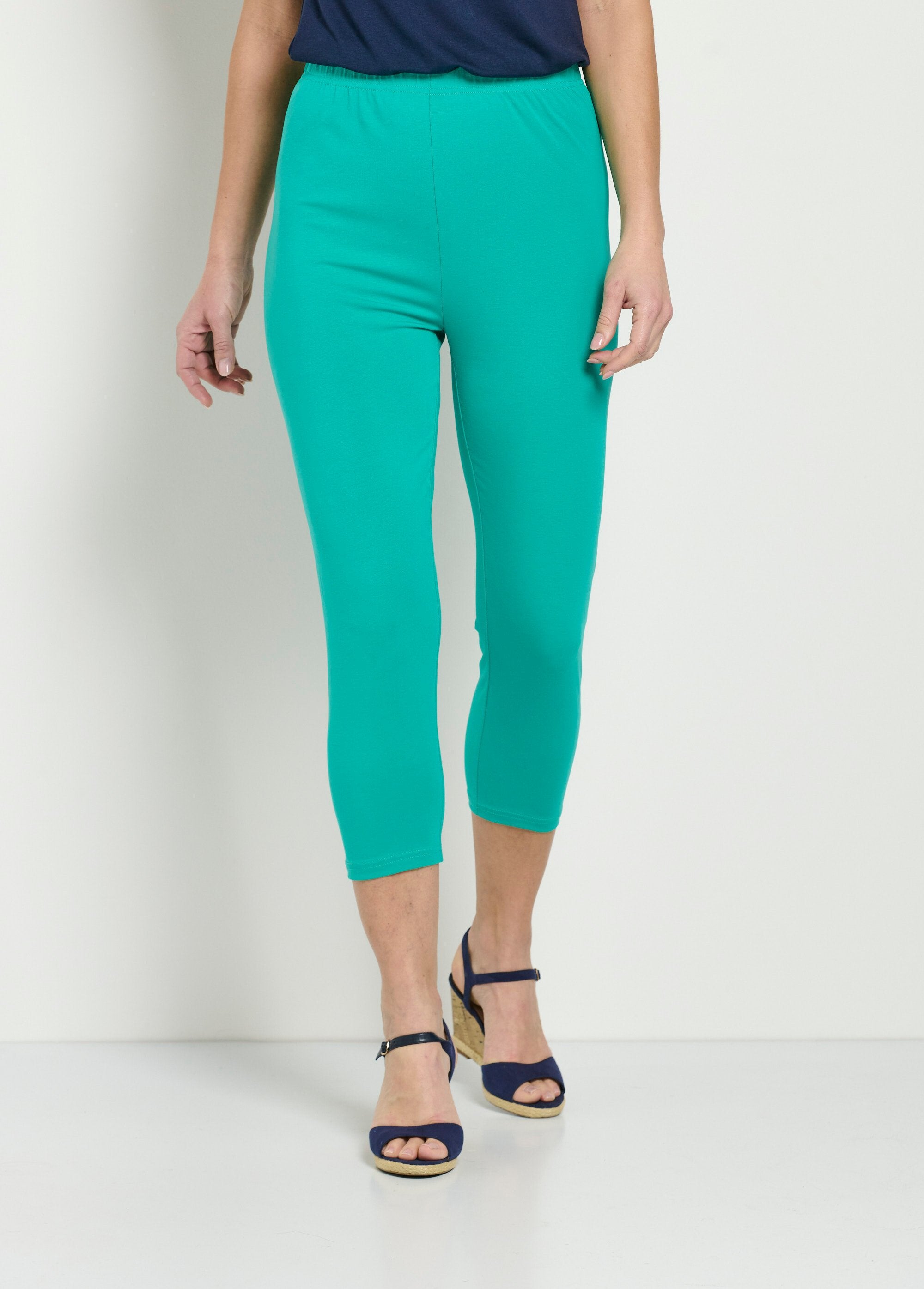 Short_leggings_with_elasticated_waistband_in_cotton_Uni_aqua_FA1_slim