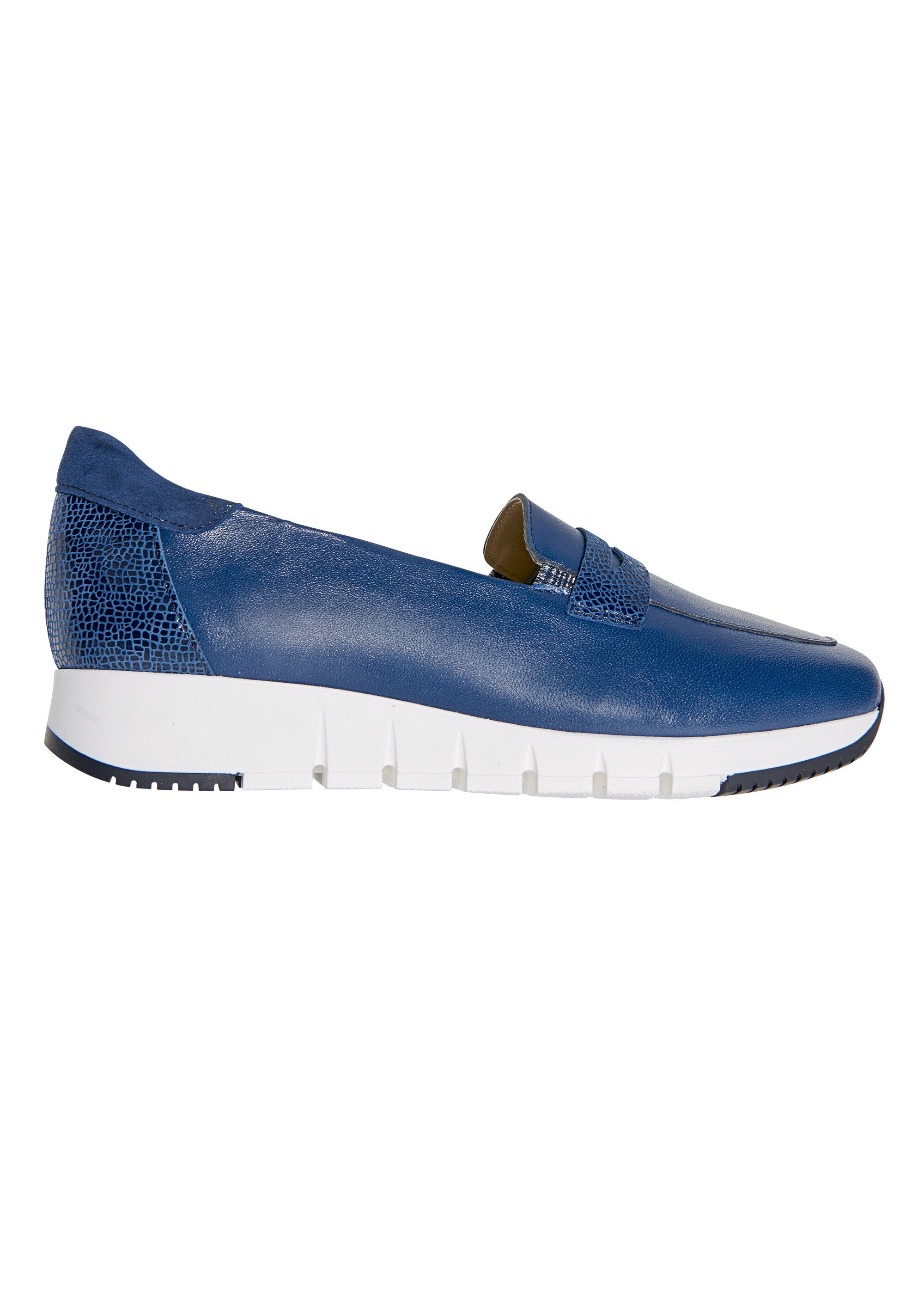 Mocassin_cuir_largeur_confort_Bleu_FA1_slim