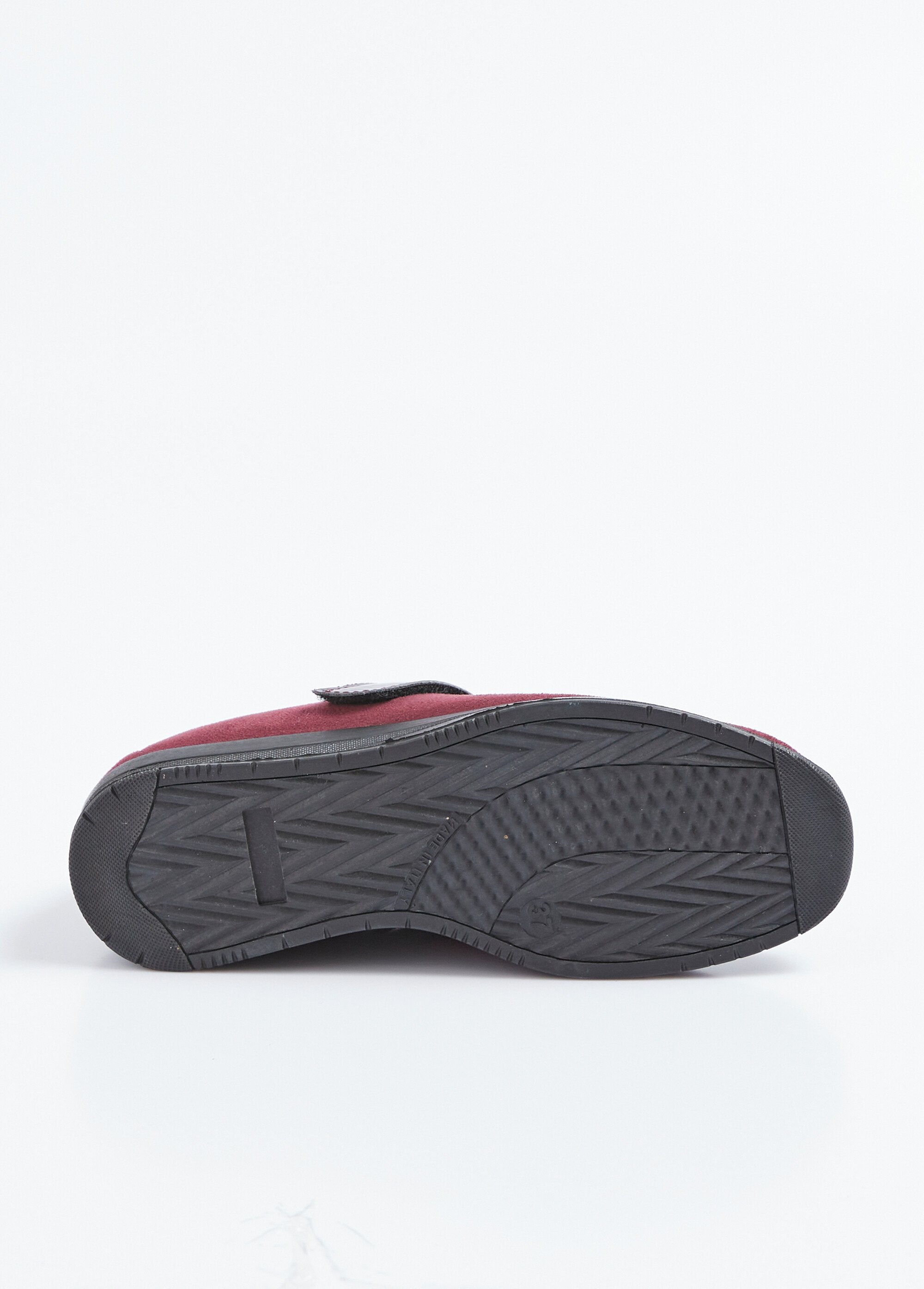 Elasticated_Velcro_moccasins,_comfortable_width,_interlocking_Bordeaux_UN1_slim