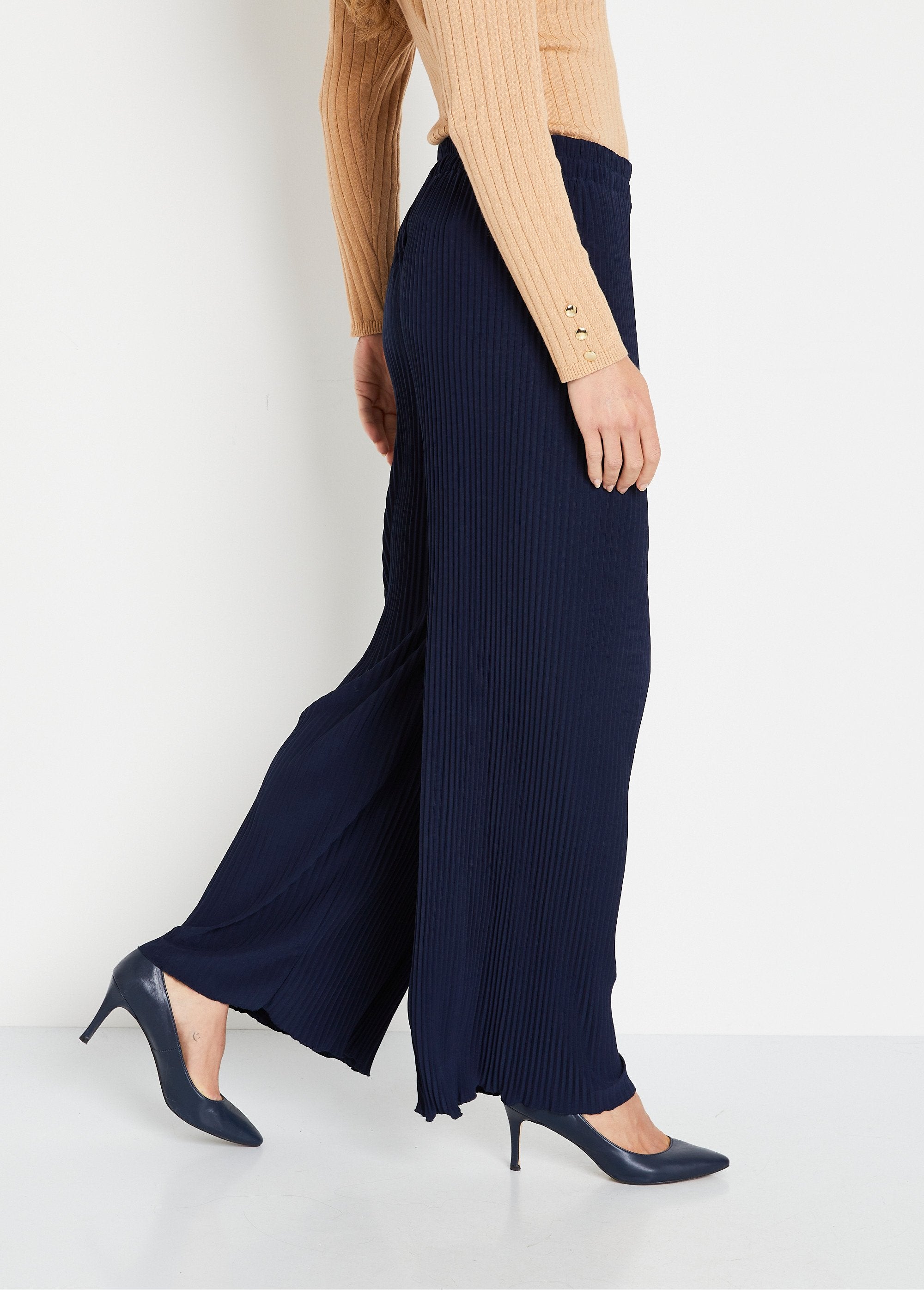 Wide-leg_pants_with_elasticated_waistband_in_pleated_mesh_Marine_DR1_slim