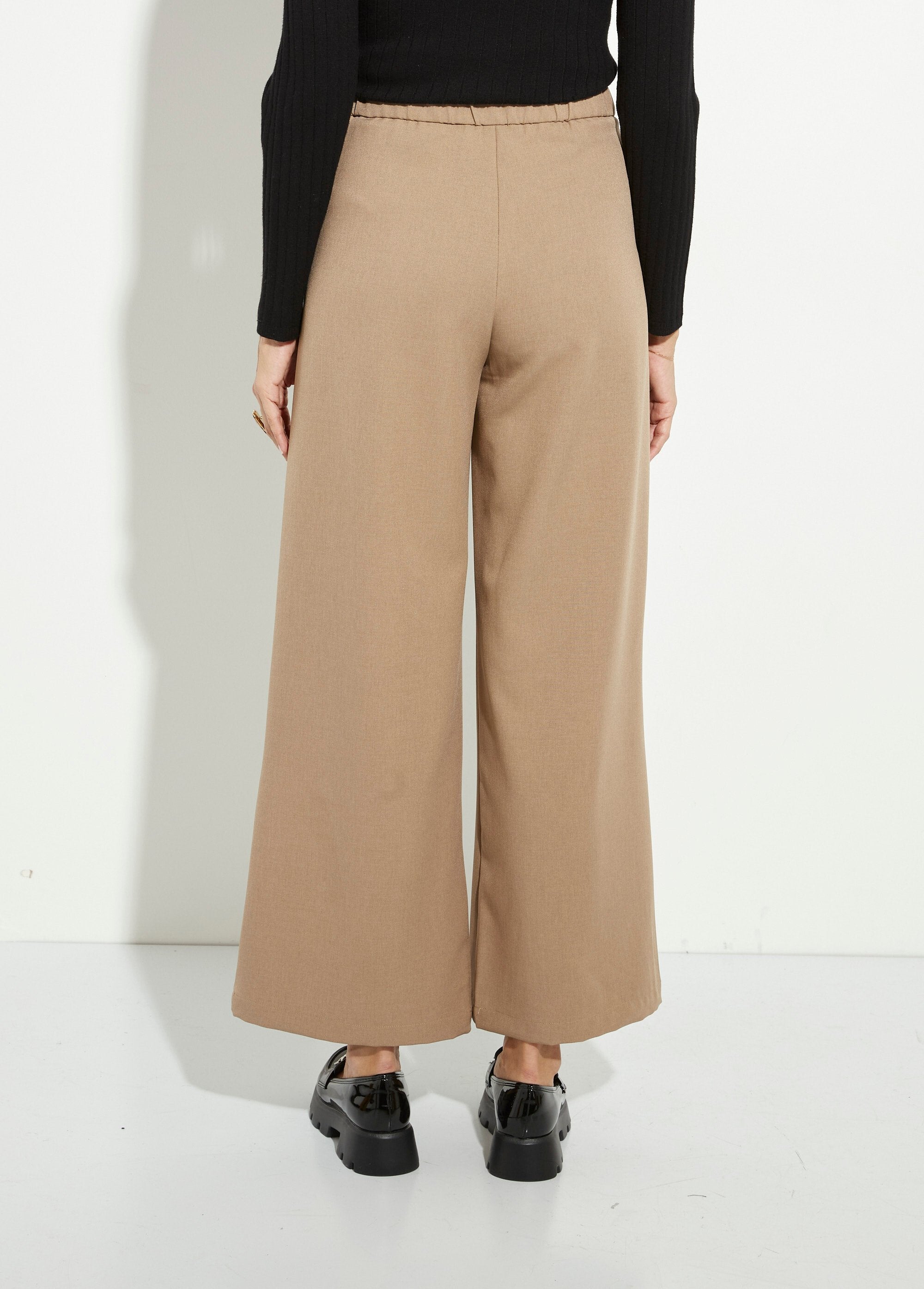 Elasticated_flowing_tailored_trousers_Beige_DO1_slim