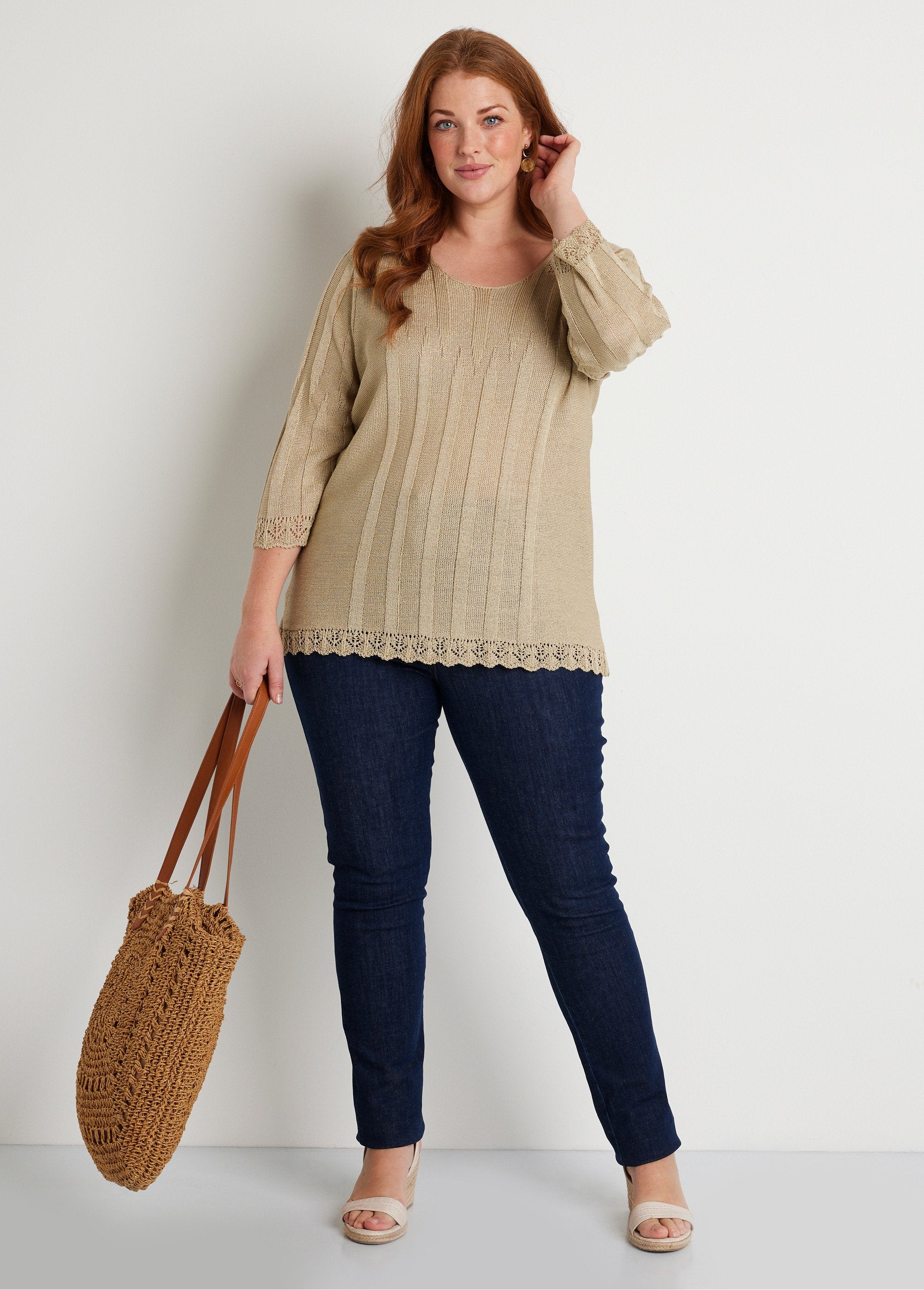 Short_openwork_round_neck_sweater_String_SF1_curvy