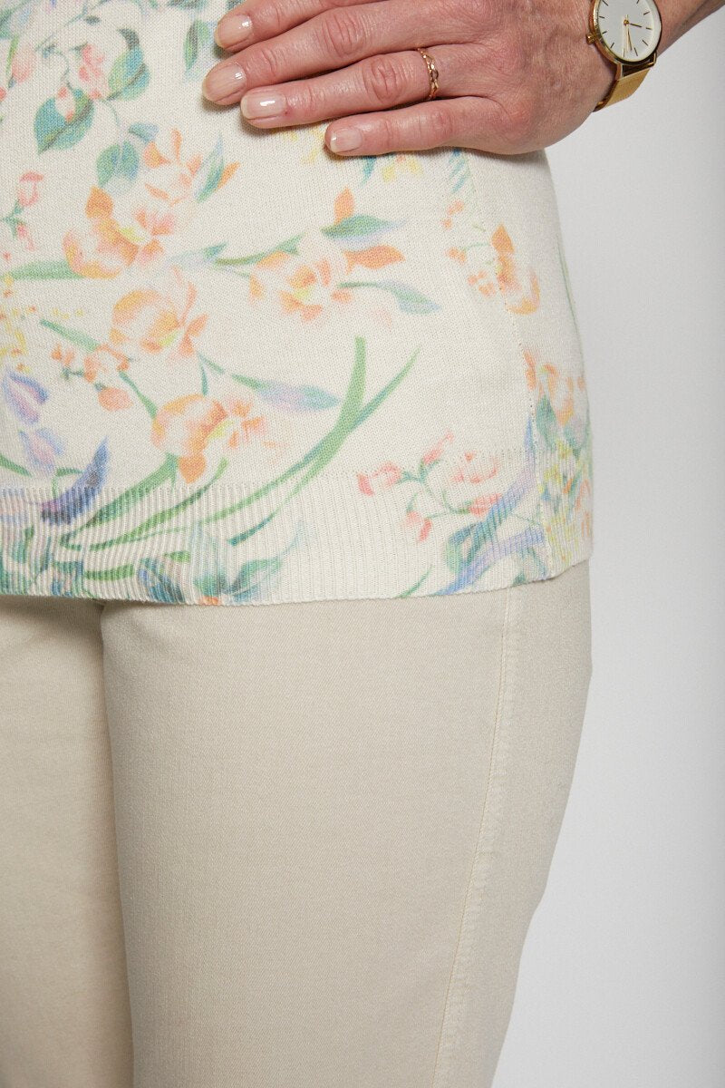 Floral_print_short_sleeve_sweater_Beige_and_green_DE2_slim